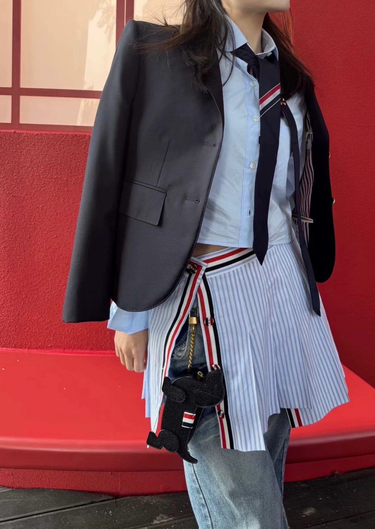 Thom Browne Thom Browne Wmn's Navy Gold Button Short Blazer 36 Size XS / US 0-2 / IT 36-38 - 7 Thumbnail