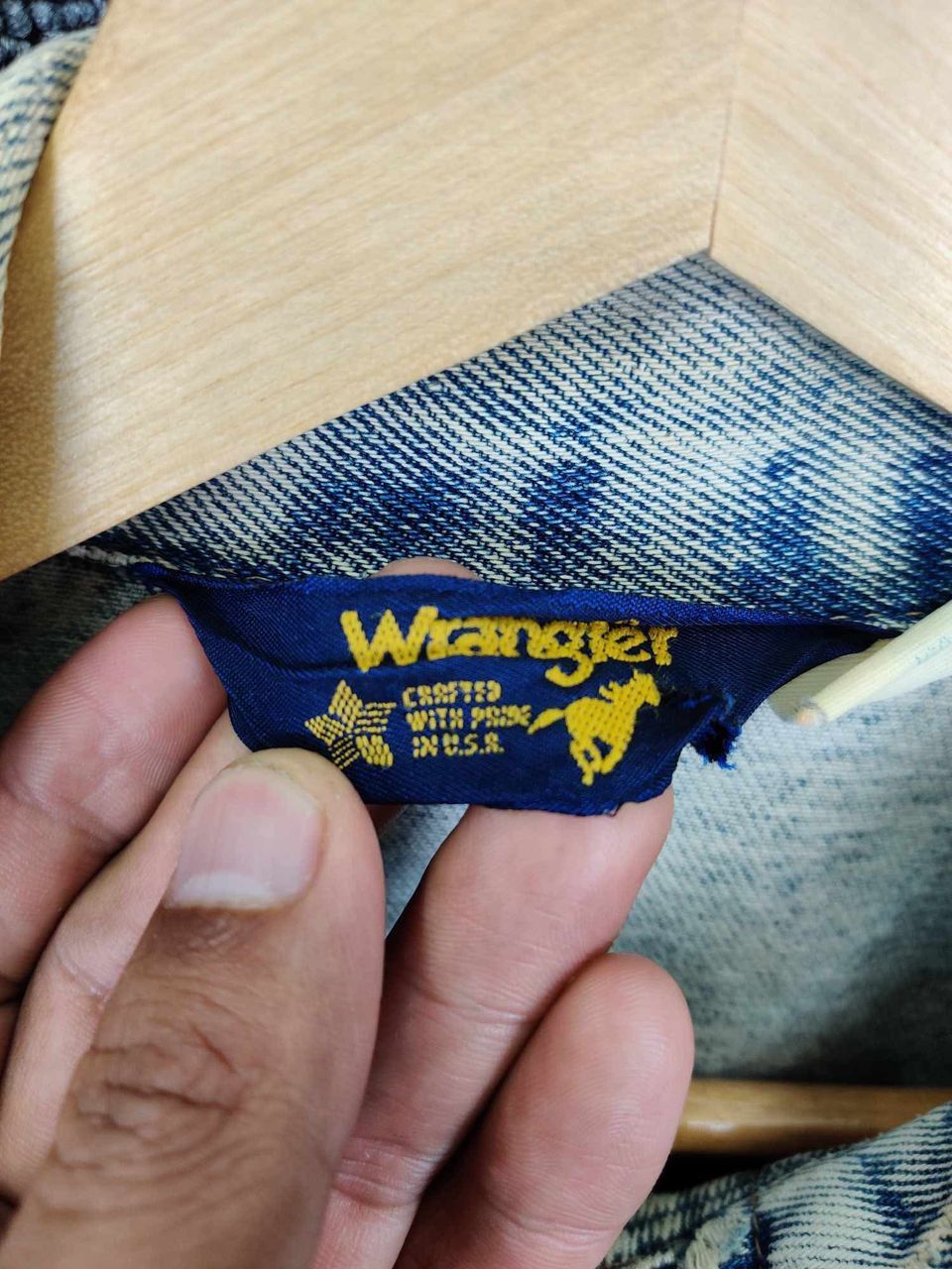 Wrangler Vintage Thrashed 90s Wrangler Acid Wash Denim Trucker Jacket Size US M / EU 48-50 / 2 - 14 Thumbnail