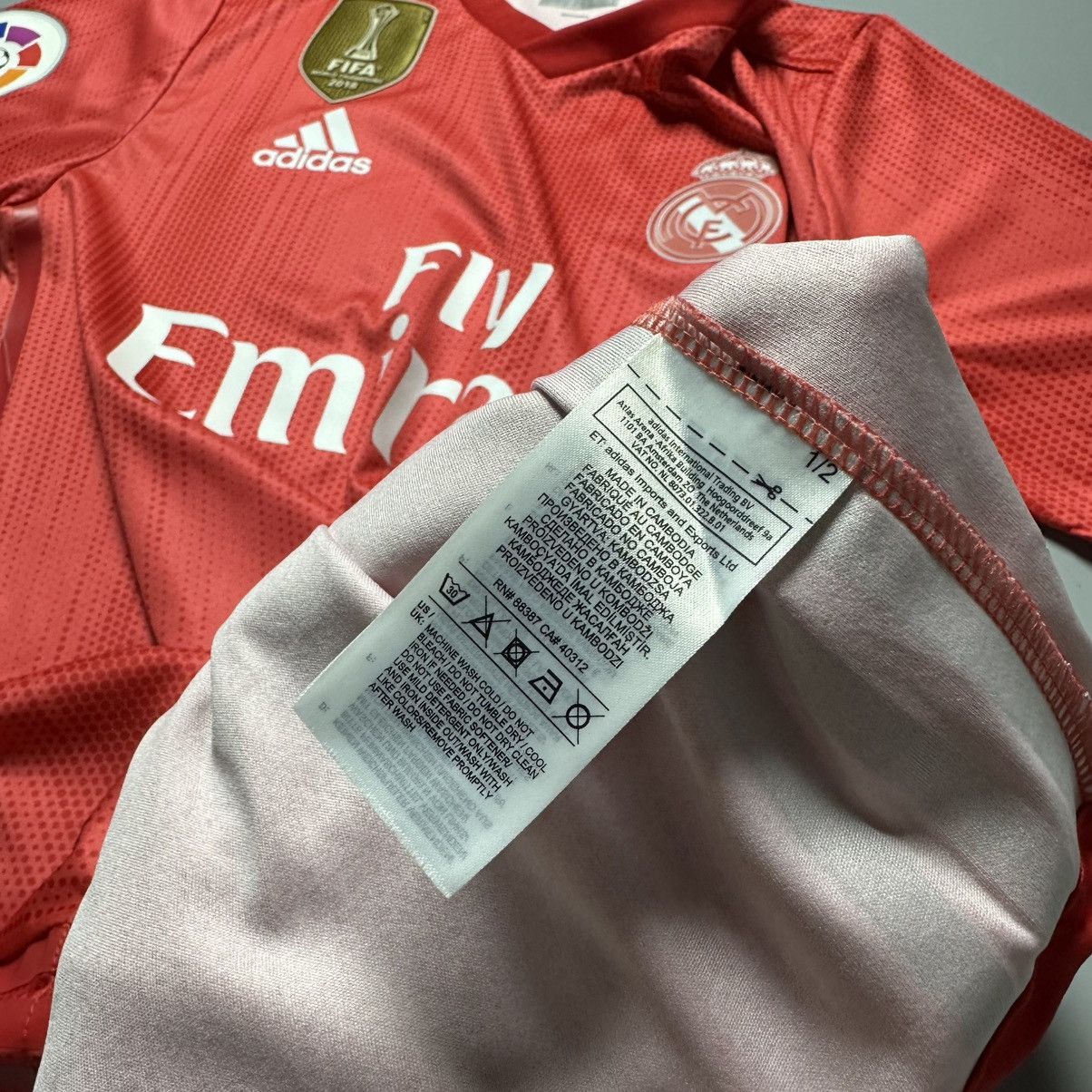 Adidas REAL MADRID ADIDAS x PARLEY 2018/2019 3rd JERSEY #10 MODRIC Size US S / EU 44-46 / 1 - 16 Thumbnail