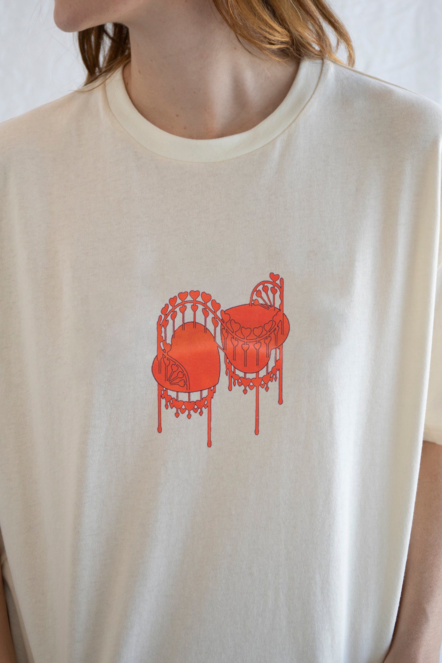 Vintage Love Seat Tee | Where Comfort Meets Connection Size L / US 10 / IT 46 - 1 Thumbnail