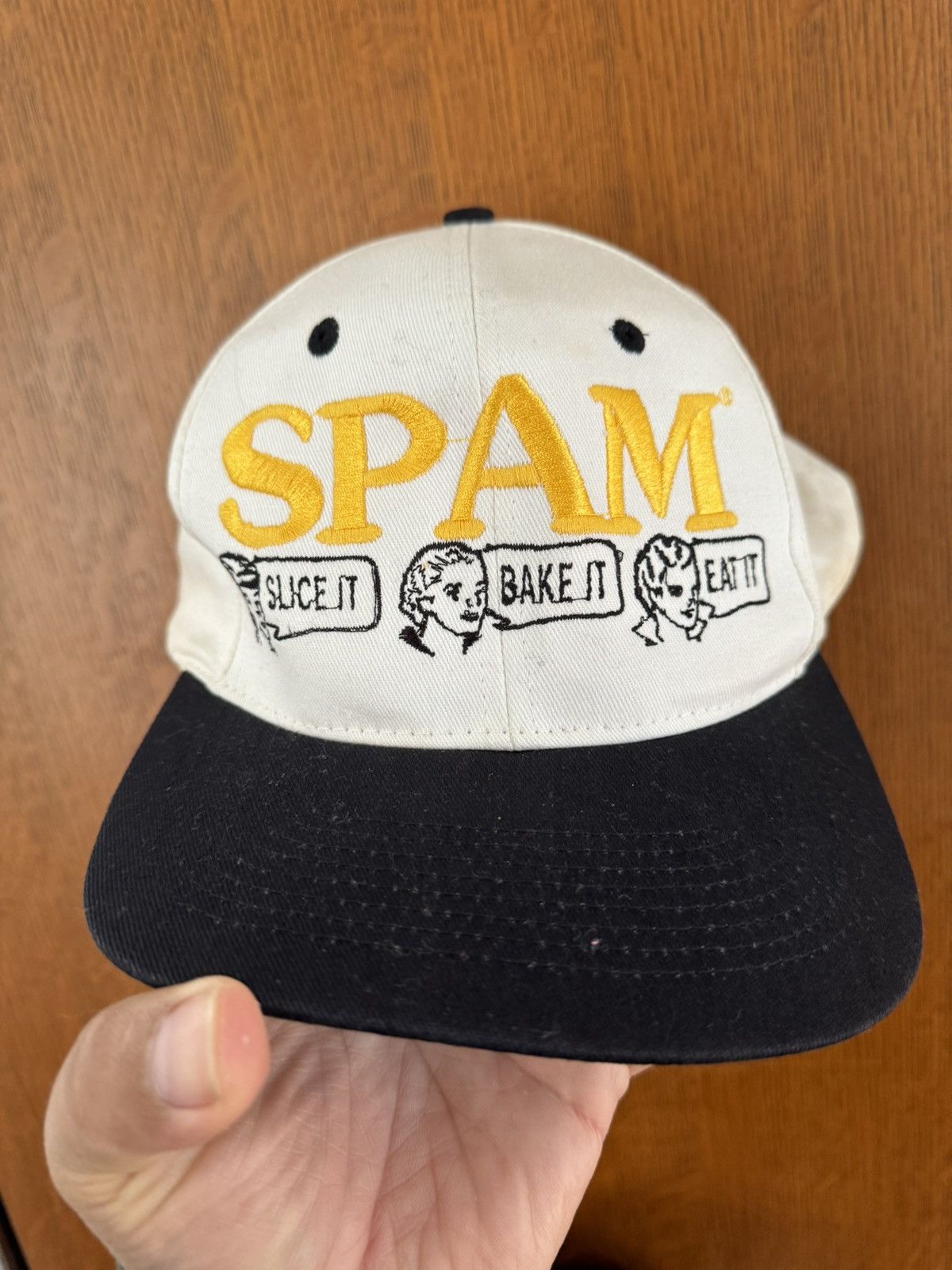 SAM. × Vintage Vintage SPAM slice it Bake it Eat it Rare Grail Size ONE SIZE - 1 Thumbnail