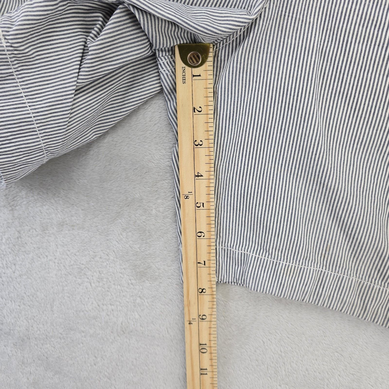 Hollister Hollister Shorts Mens 36 White Striped Classic Fit *FLAWS* Size US 36 / EU 52 - 11 Thumbnail
