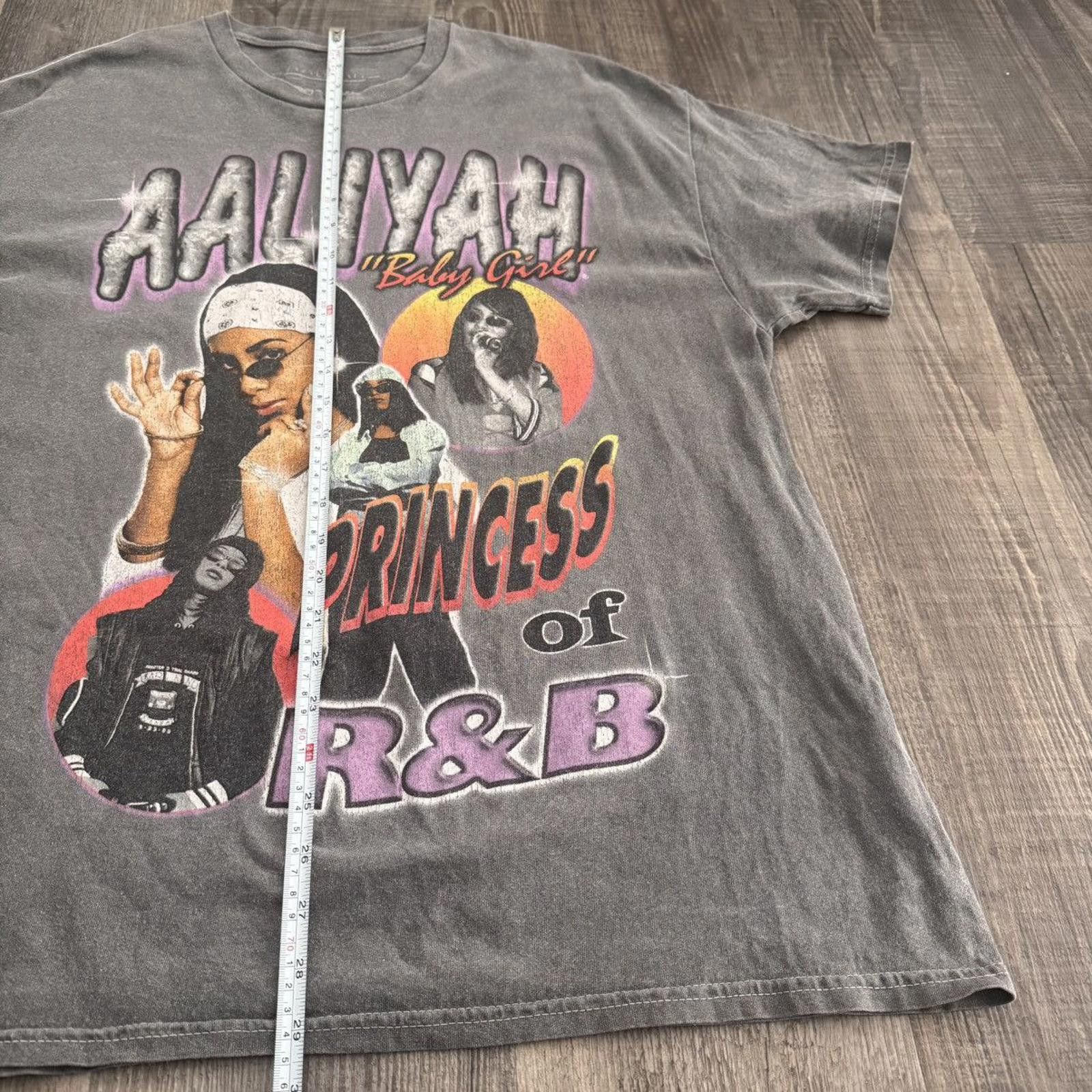Band Tees BAND TEE • VNTG "Aaliyah" Tee (XL) Size US XL / EU 56 / 4 - 5 Thumbnail