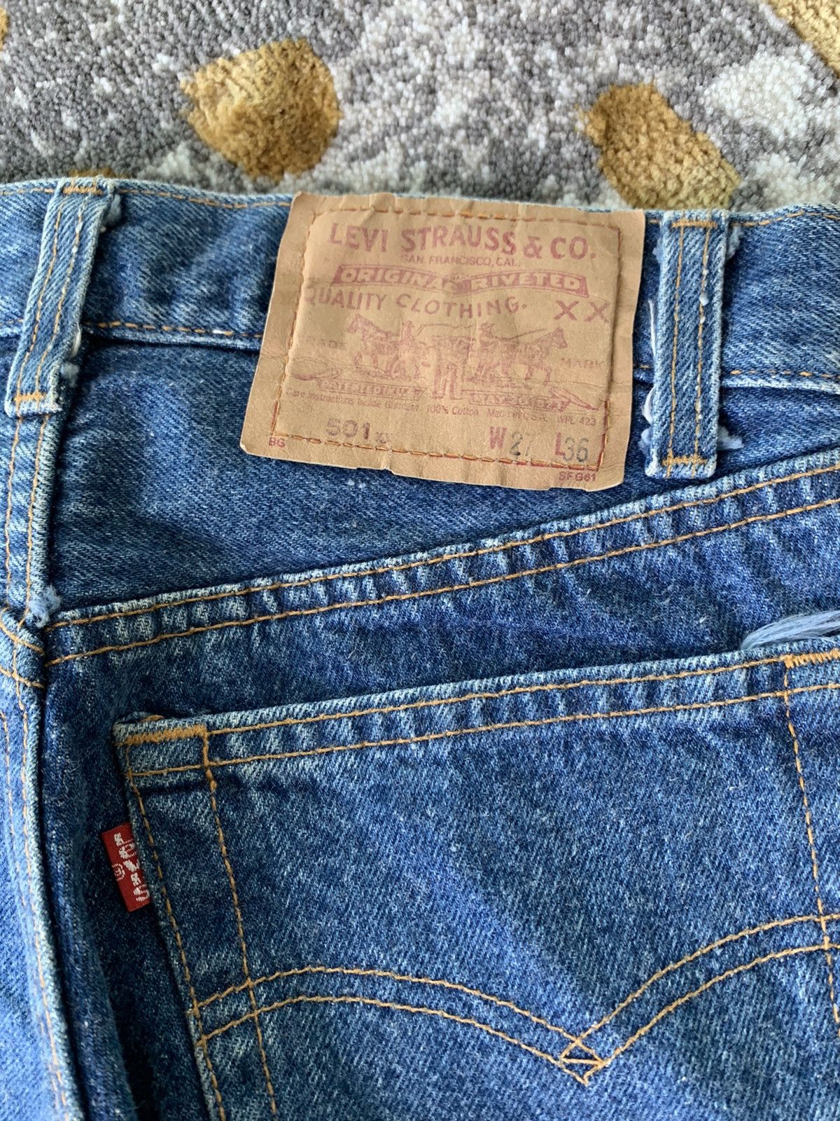 Levi's × Vintage Late 80s Early 90s Levis 501xx Size US 26 / EU 42 - 8 Thumbnail