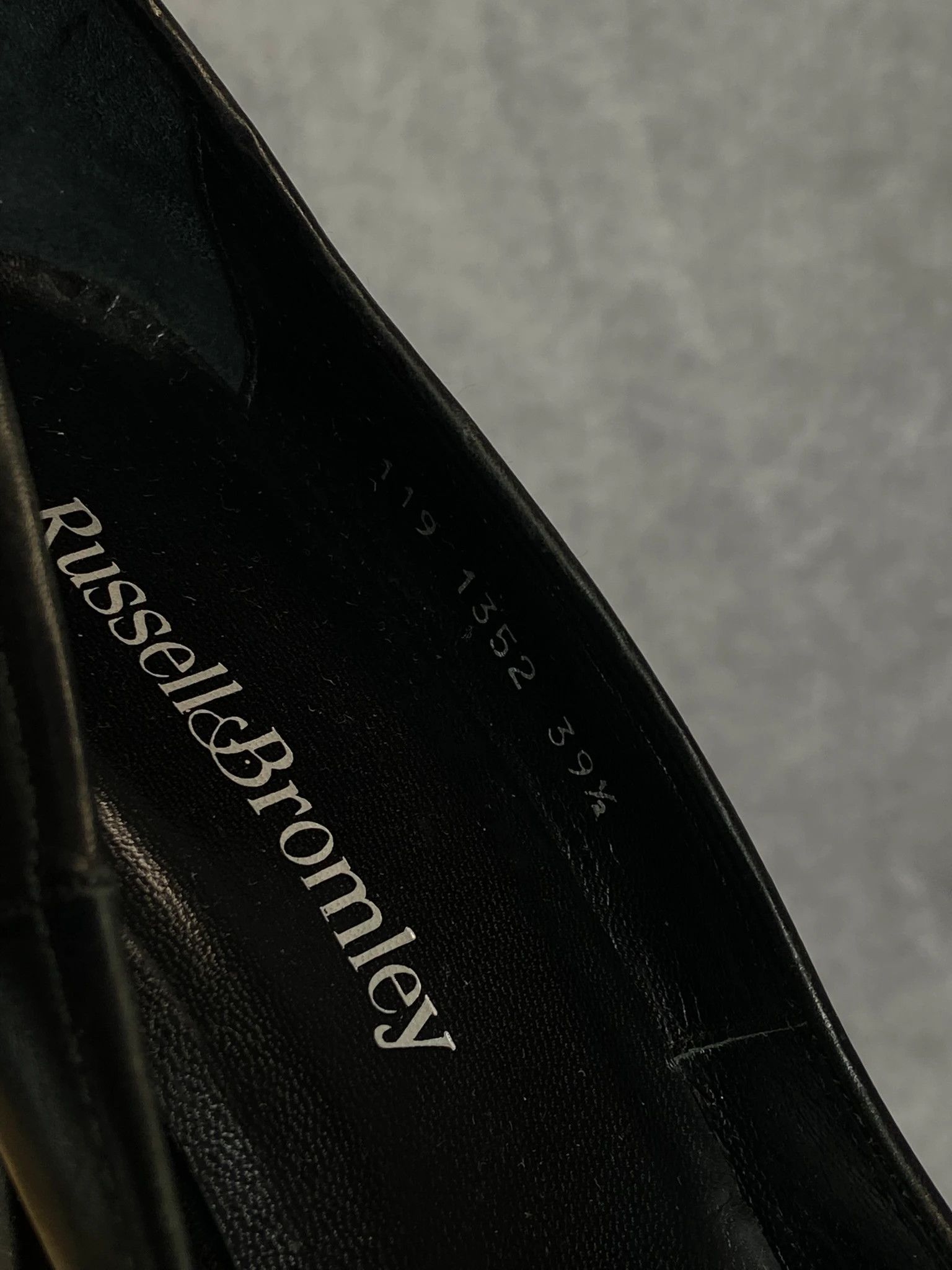 Other Russell & Bromley Black Leather Heels EU 39.5 Size US 9.5 / IT 39.5 - 6 Thumbnail