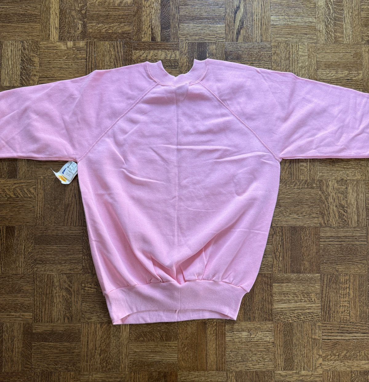 Vintage Vintage 80s Pink Raglan Crewneck Sweatshirt NOS Size US XL / EU 56 / 4 - 9 Thumbnail