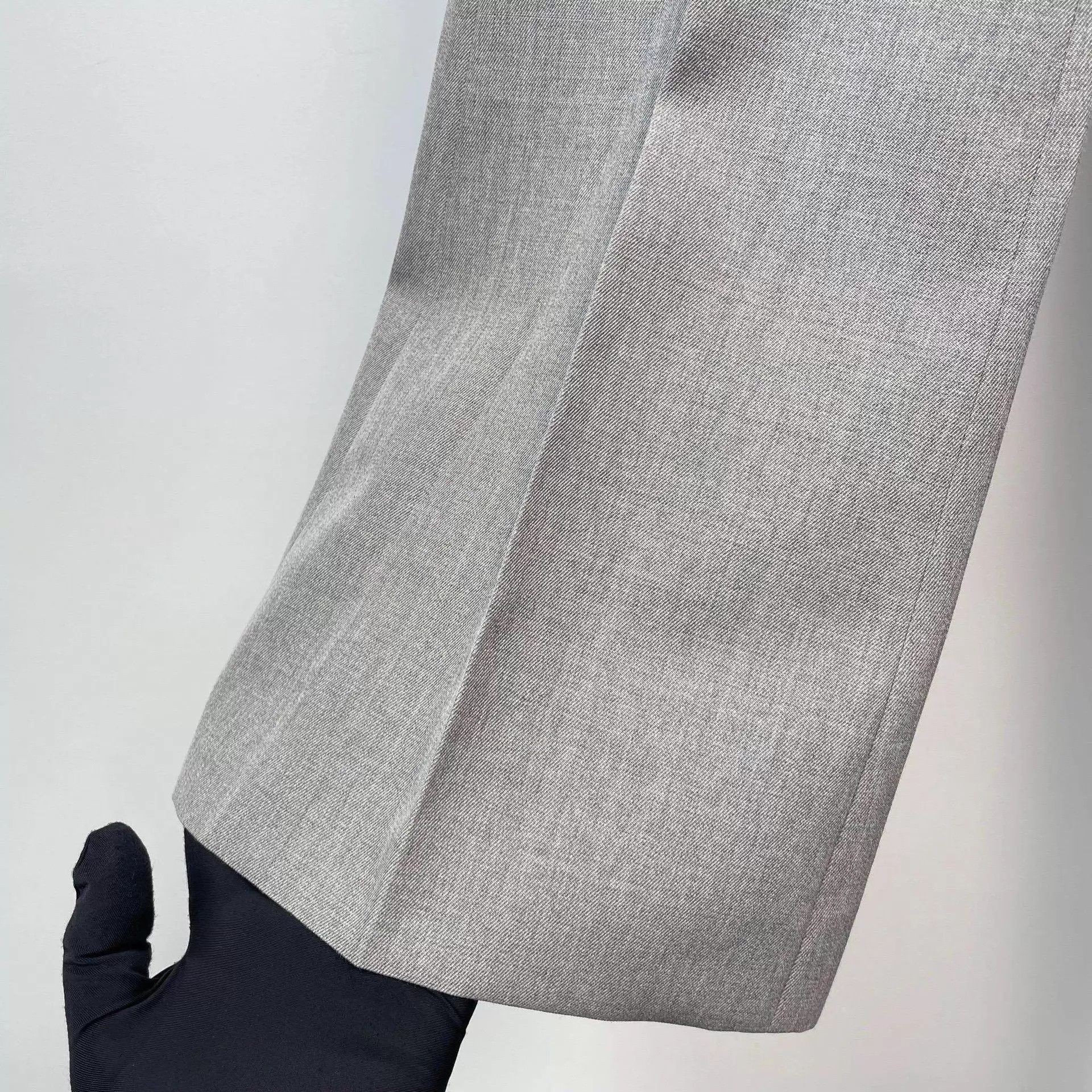 Fendi Fendi women's tailored trousers Size 25" / US 0 / IT 36 - 8 Thumbnail