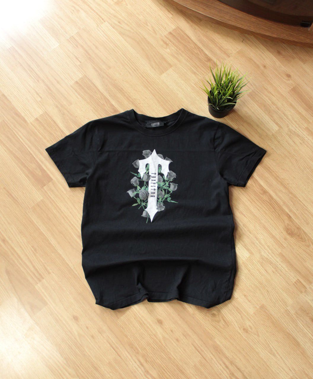 Vintage 🔥 Trapstar Big Logo Street Style Y2K Drill T Shirt Black Size US M / EU 48-50 / 2 - 1 Thumbnail