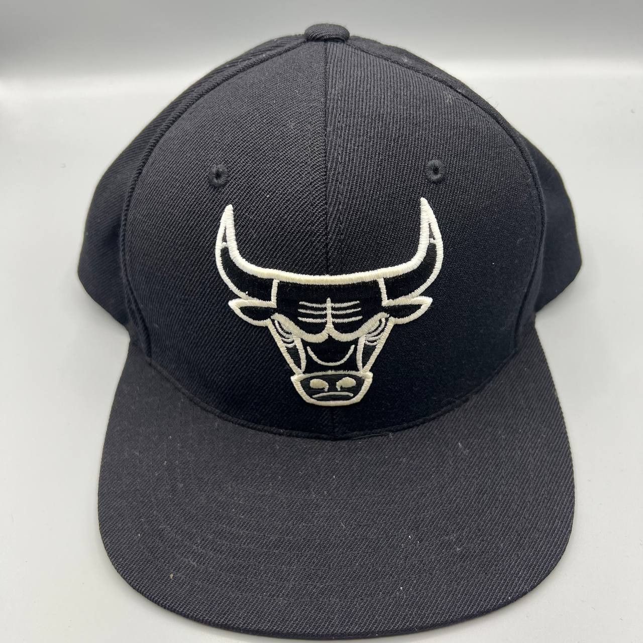 Mitchell & Ness Chicago Bulls Hat Men Mitchell & Ness NBA Snap Back Cap Size ONE SIZE - 1 Thumbnail