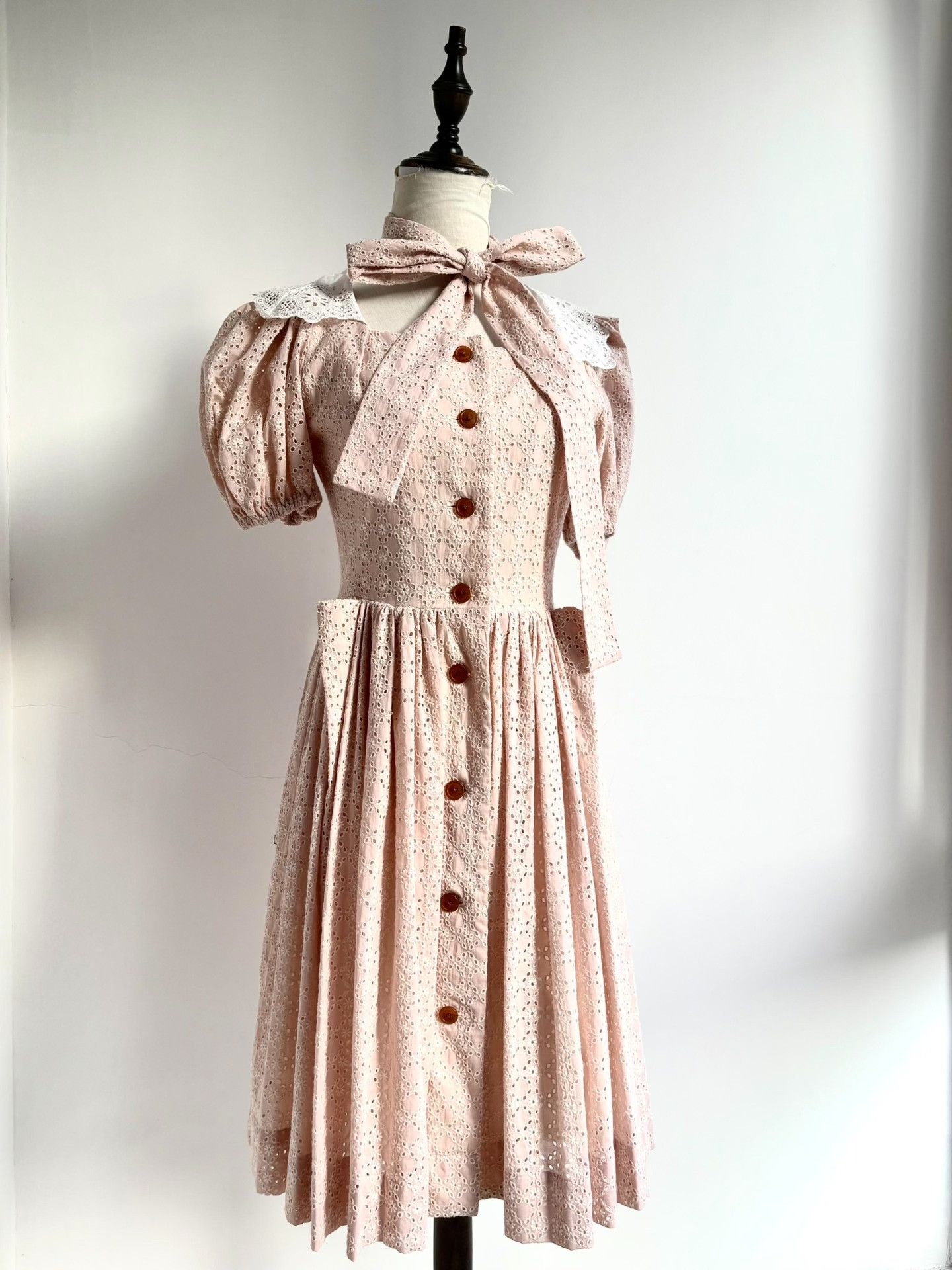 Vivienne Westwood Vivienne Westwood Vintage Pink Lace Dress Size M / US 6-8 / IT 42-44 - 1 Thumbnail