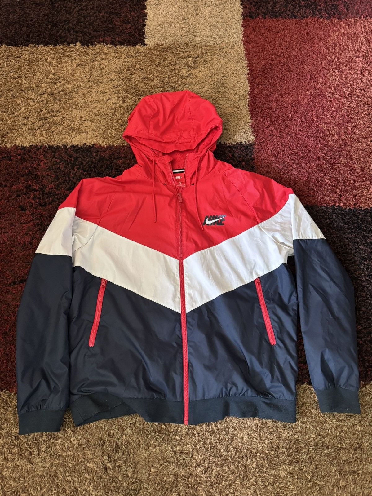 Nike Nike Sportswear Windrunner Jacket Mens Medium Red White Blue Size US XL / EU 56 / 4 - 3 Thumbnail