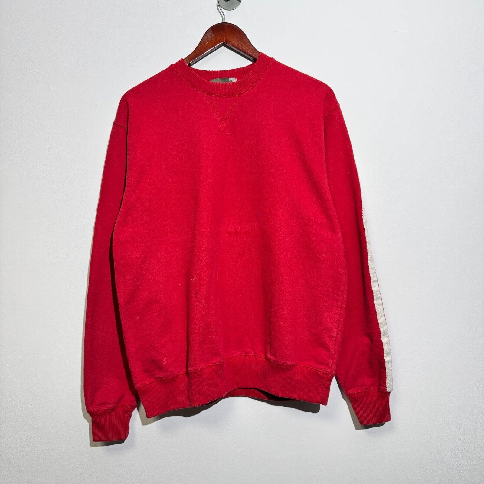 Vintage Vintage Unisex Red Cotton Crewneck Size XL Regular Fit Size US XL / EU 56 / 4 - 1 Thumbnail