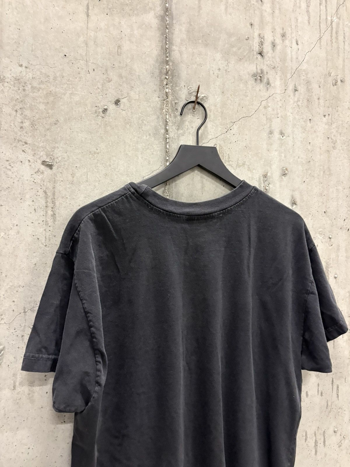 Vintage Vintage Blank Shirt Thrash Fade Distressed Grunge Band Boxy Size US XL / EU 56 / 4 - 4 Thumbnail