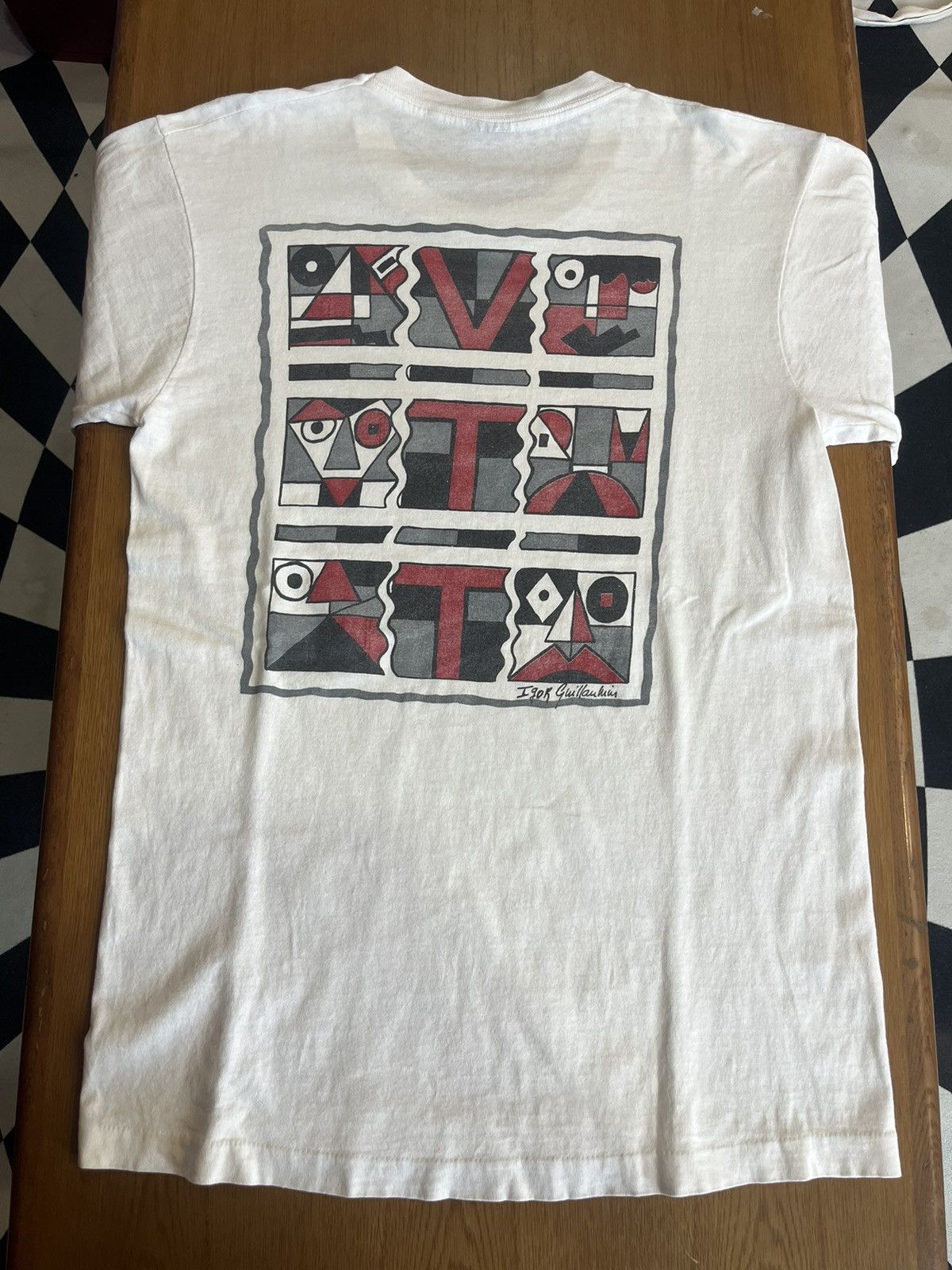 Arts & Science Vintage VOTE Art Design By Igor Guillaukim 90’s Tshirt Size US M / EU 48-50 / 2 - 8 Thumbnail
