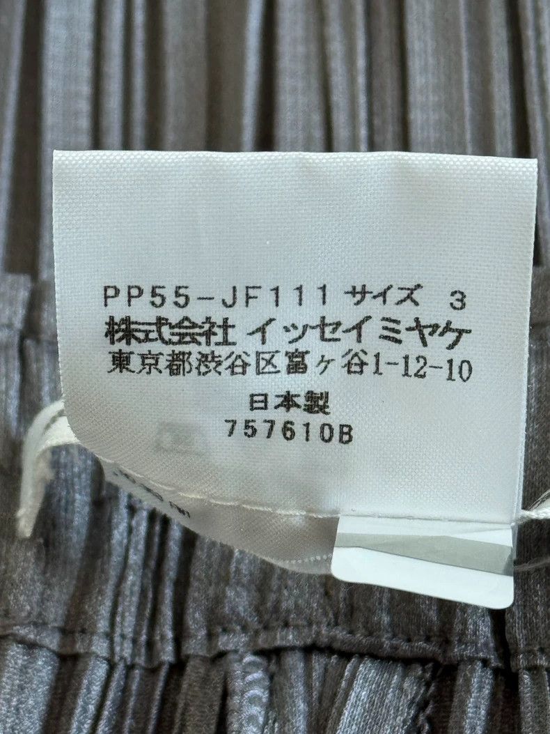 Issey Miyake Issey Miyake size:3 Grey pleated trousers Size 22" - 4 Thumbnail