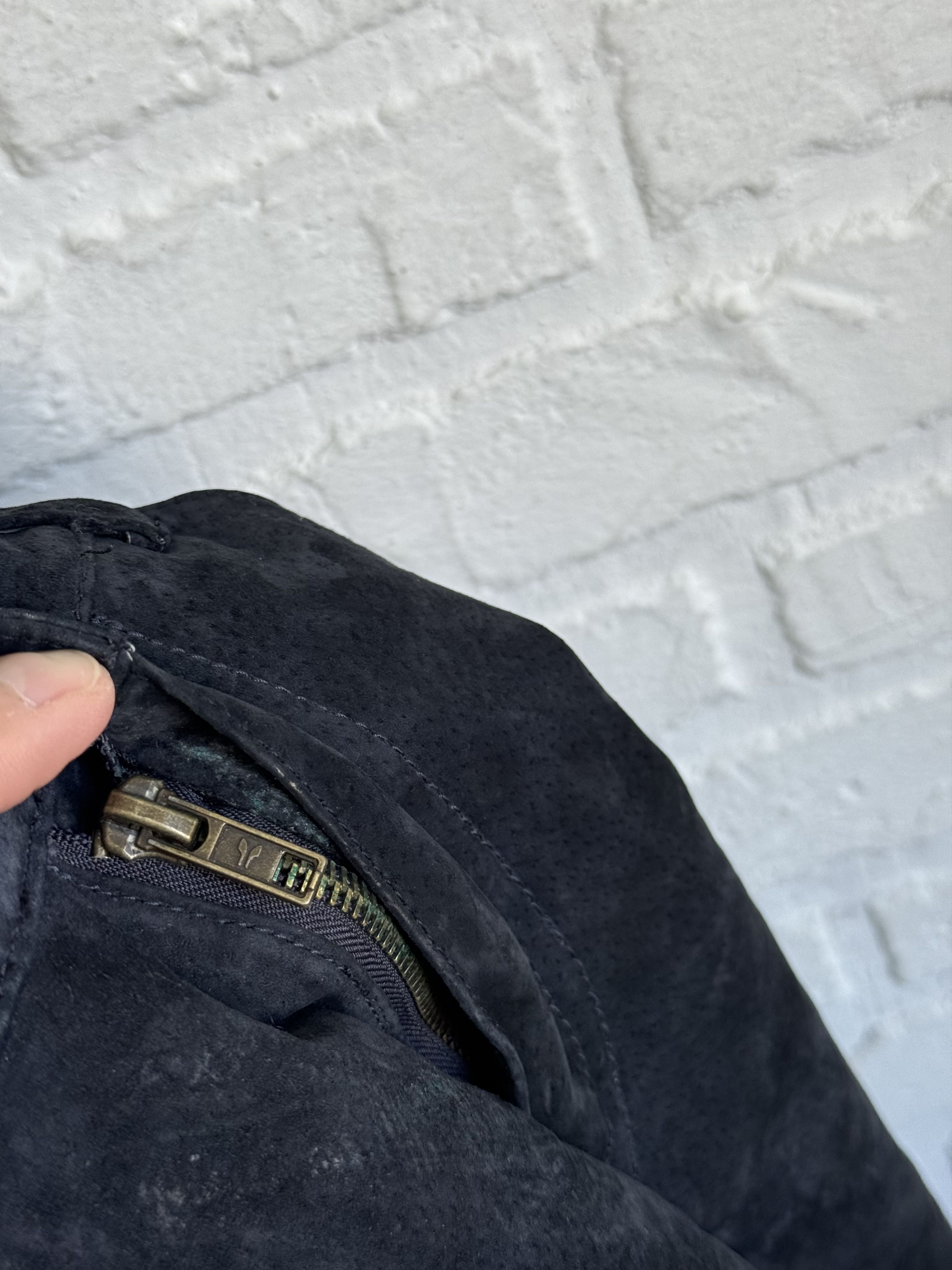 Levi's Vintage 90s Levi’s Leather Pants Bootcut Y2K Low Rise size Size 25" / US 0 / IT 36 - 5 Thumbnail