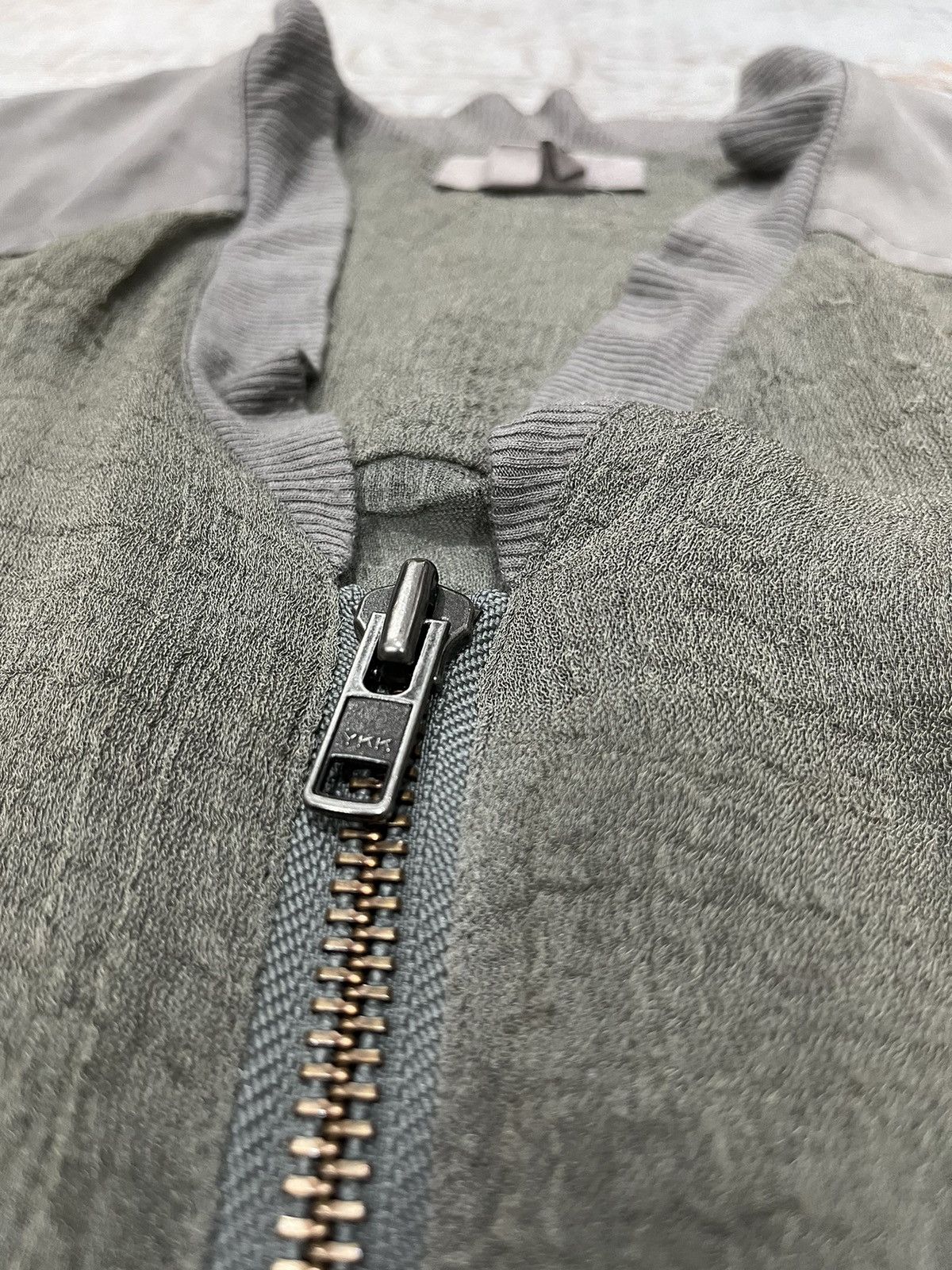 Helmut Lang 🛎️Need gone🛎️ Helmut Lang Concrete Raw Grey Bomber Jacket Size US S / EU 44-46 / 1 - 6 Thumbnail