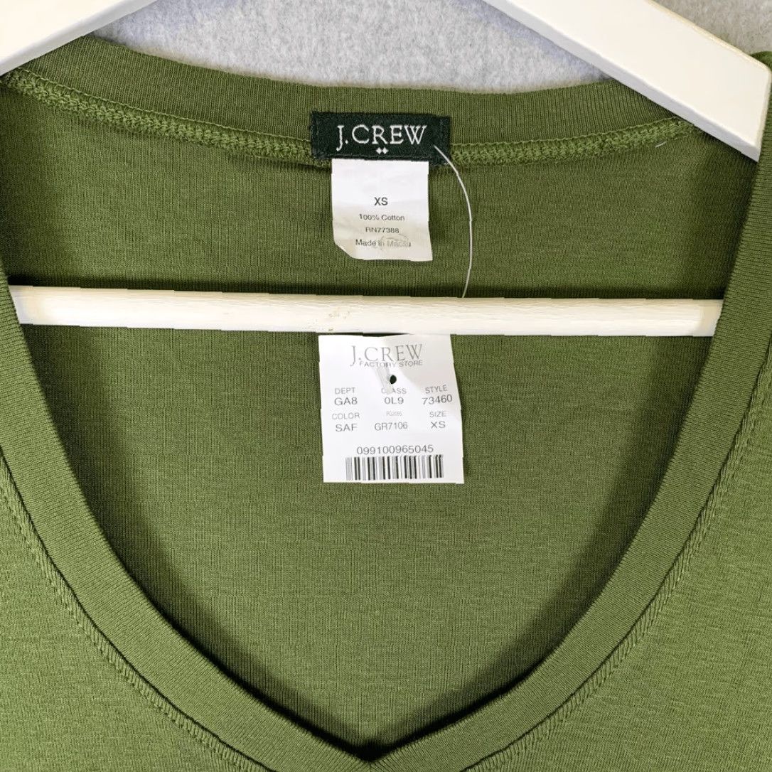 J.Crew VINTAGE J. Crew T-Shirt V-Neck Short Sleeve Womens XS Olive Green New with Tags Size XS / US 0-2 / IT 36-38 - 3 Thumbnail