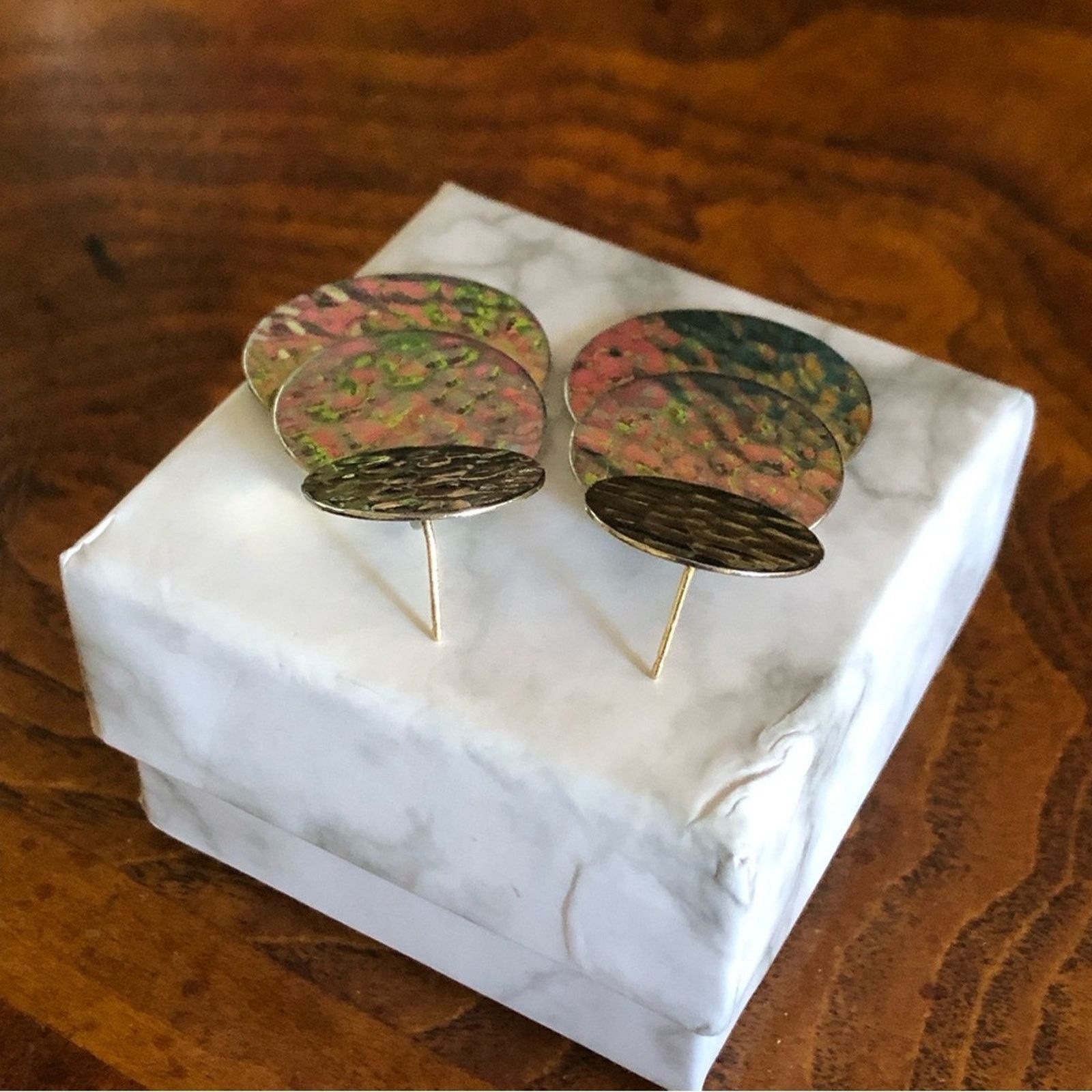 Vintage Vintage hammered graduated overlap gold plated earrings Size ONE SIZE - 5 Thumbnail
