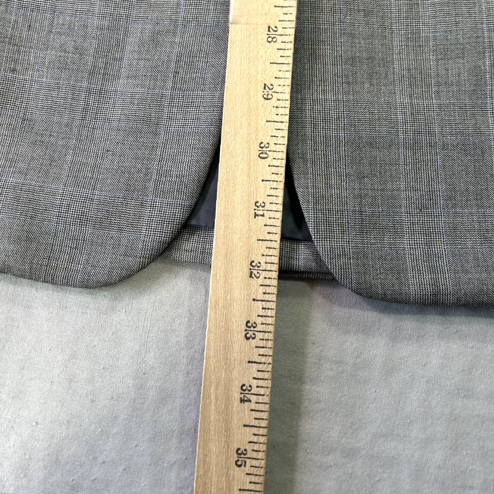 Vintage Hickey Freeman Blazer Mens 42R Gray Herringbone Wool Sport Coat Jacket Size 42R - 6 Thumbnail