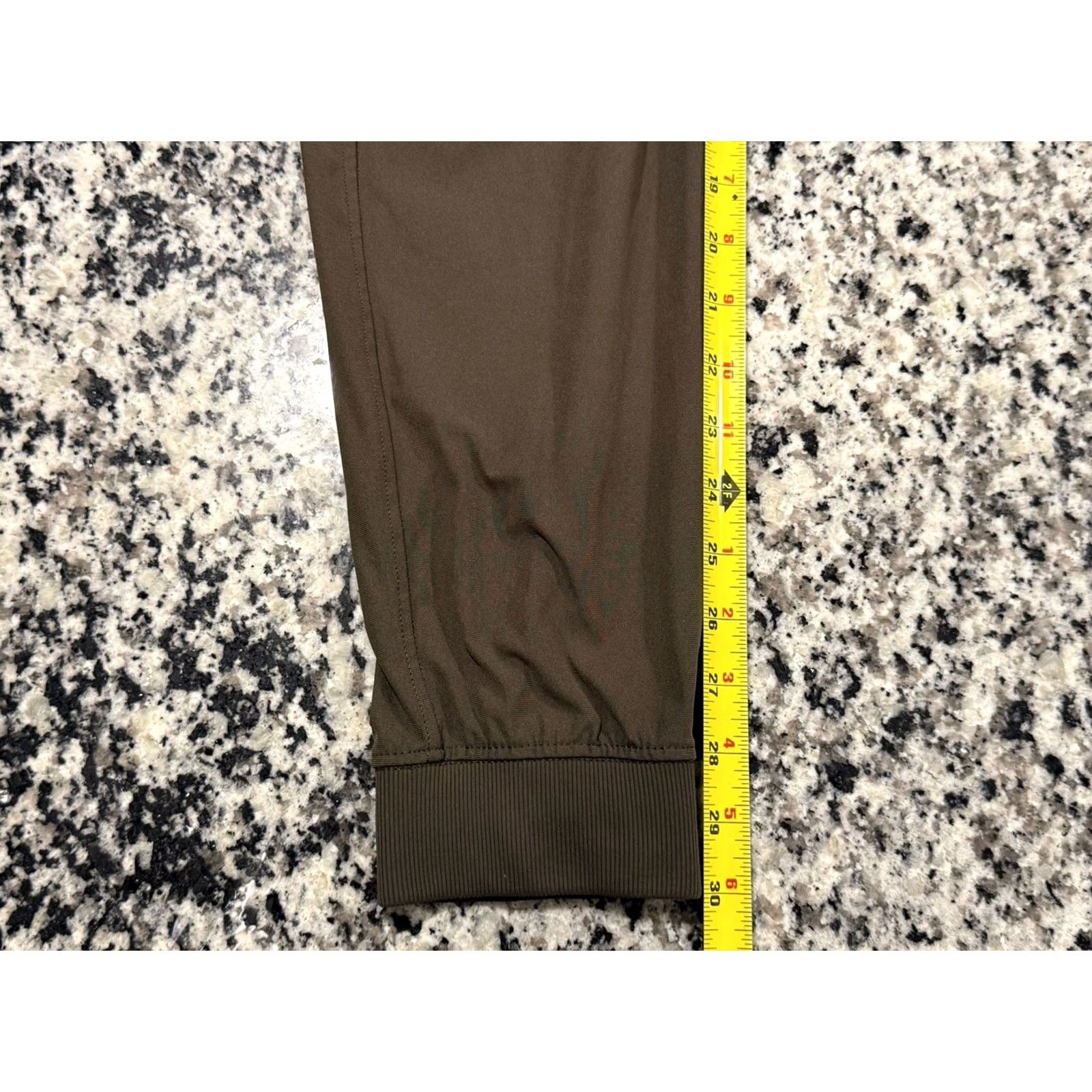 Lululemon Lululemon Jogger Mens M Men ABC Warpstreme LM5A85S Size Olive Size US 31 - 2 Thumbnail