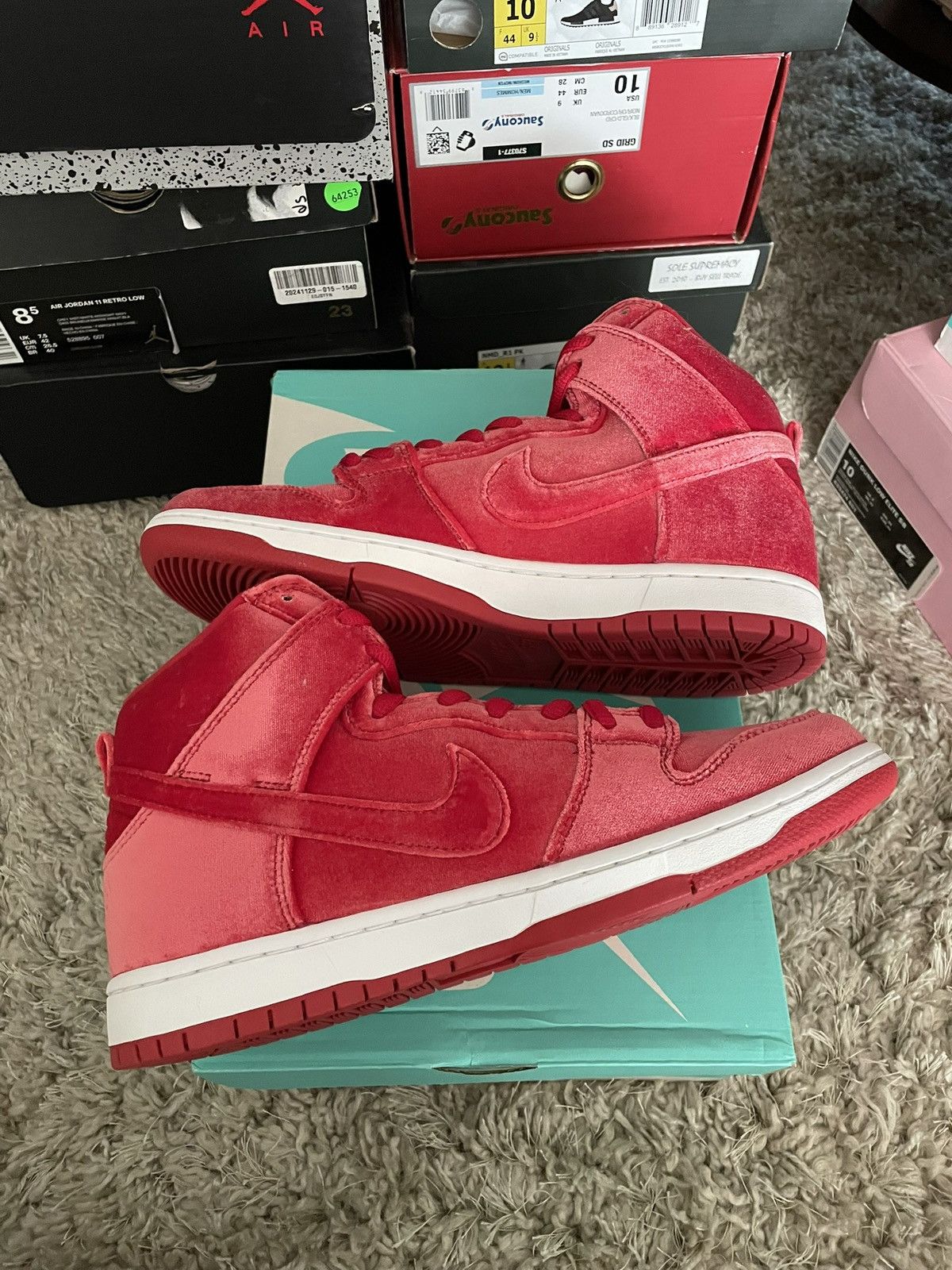 Nike SB Nike SB Dunk High PRM ‘Red Velvet’ Size US 10 / EU 43 - 3 Thumbnail
