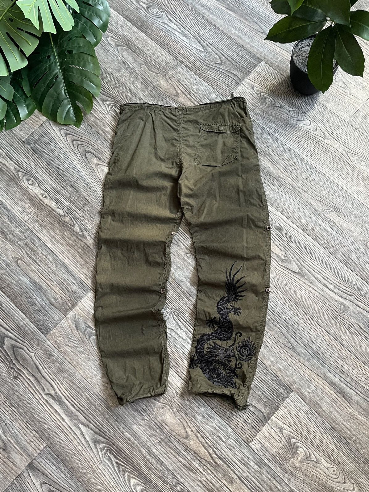 MAHARISHI JAPANESE DRAGON KHAKI PARACHUTE PANTS