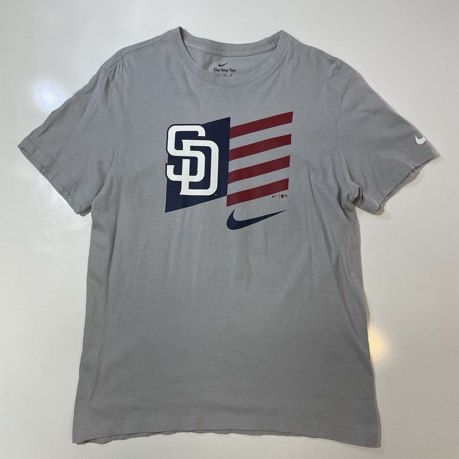 Nike Nike MLB San Diego Padres US Flag 4th Of July Shirt Grey M Size US M / EU 48-50 / 2 - 1 Thumbnail