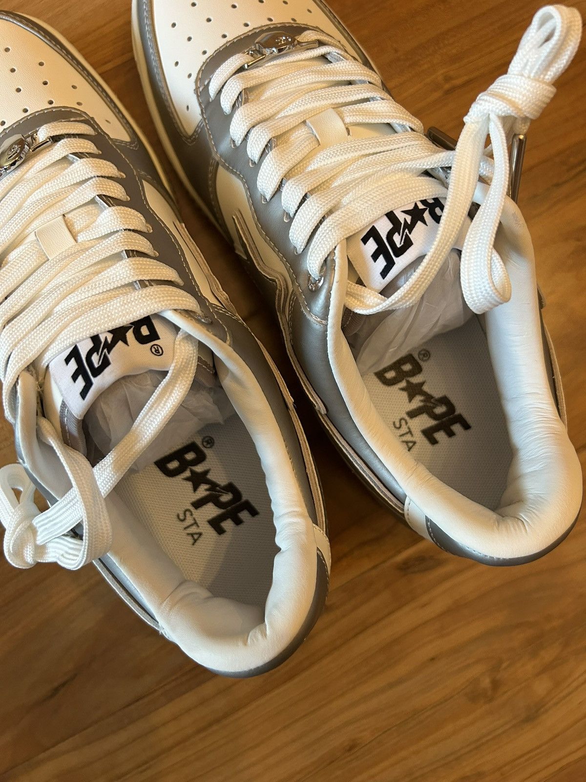 Bape NEW Bape Silver And White Bapestas Size US 11 / EU 44 - 7 Thumbnail