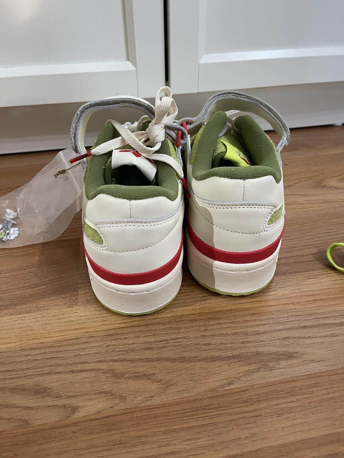 Adidas Adidas Grinch Themed Sneakers Size 11.5 Size US 11.5 / EU 44-45 - 4 Thumbnail
