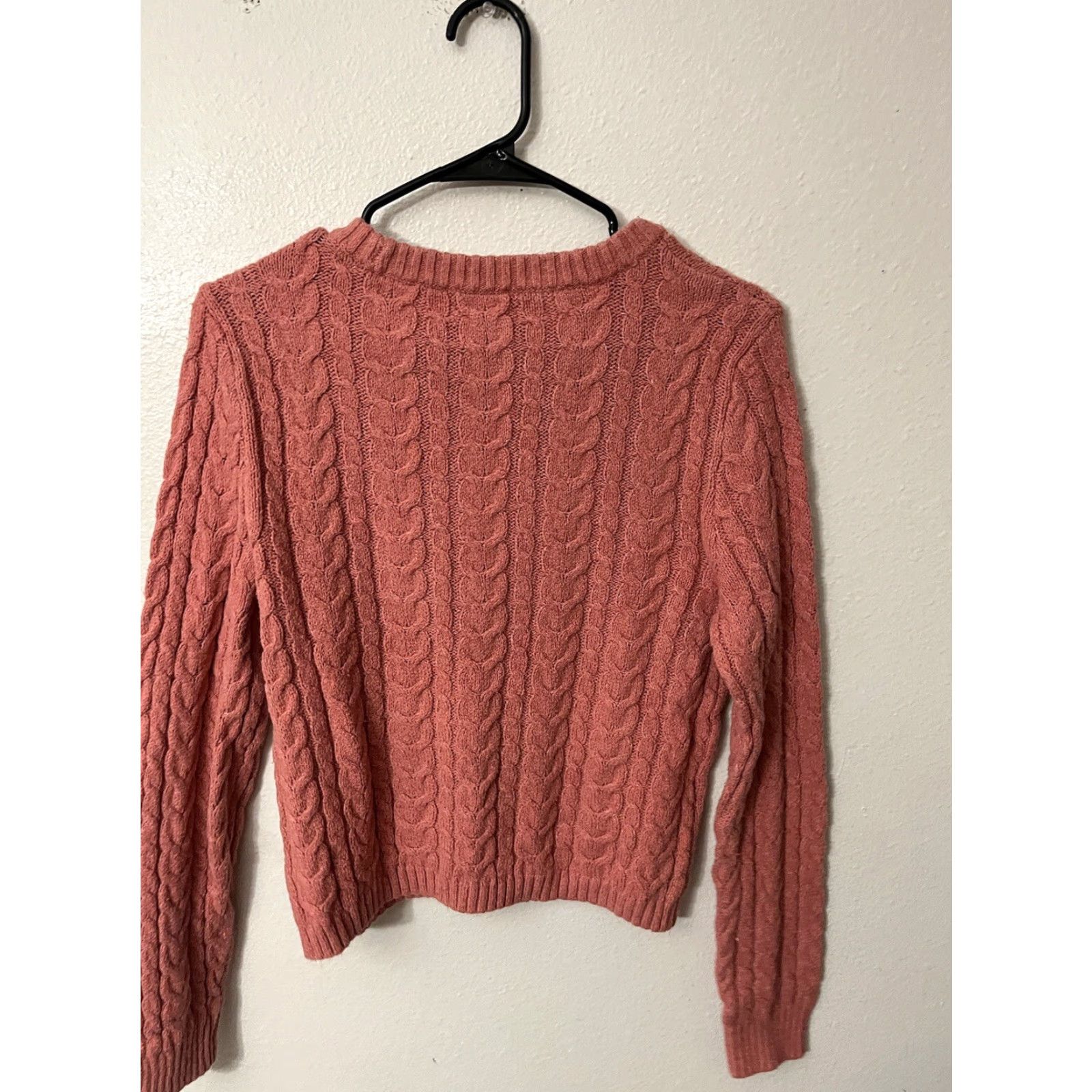 American Eagle Outfitters VINTAGE American Eagle Cable Knit Sweater Women Large Coral Pink Crew Neck Pullover Knit Size L / US 10 / IT 46 - 3 Thumbnail