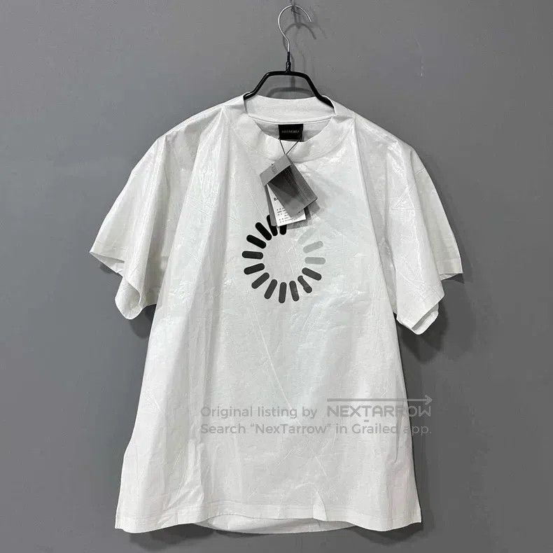 Balenciaga Balenciaga Load error glossy round neck short sleeve Size US L / EU 52-54 / 3 - 1 Thumbnail
