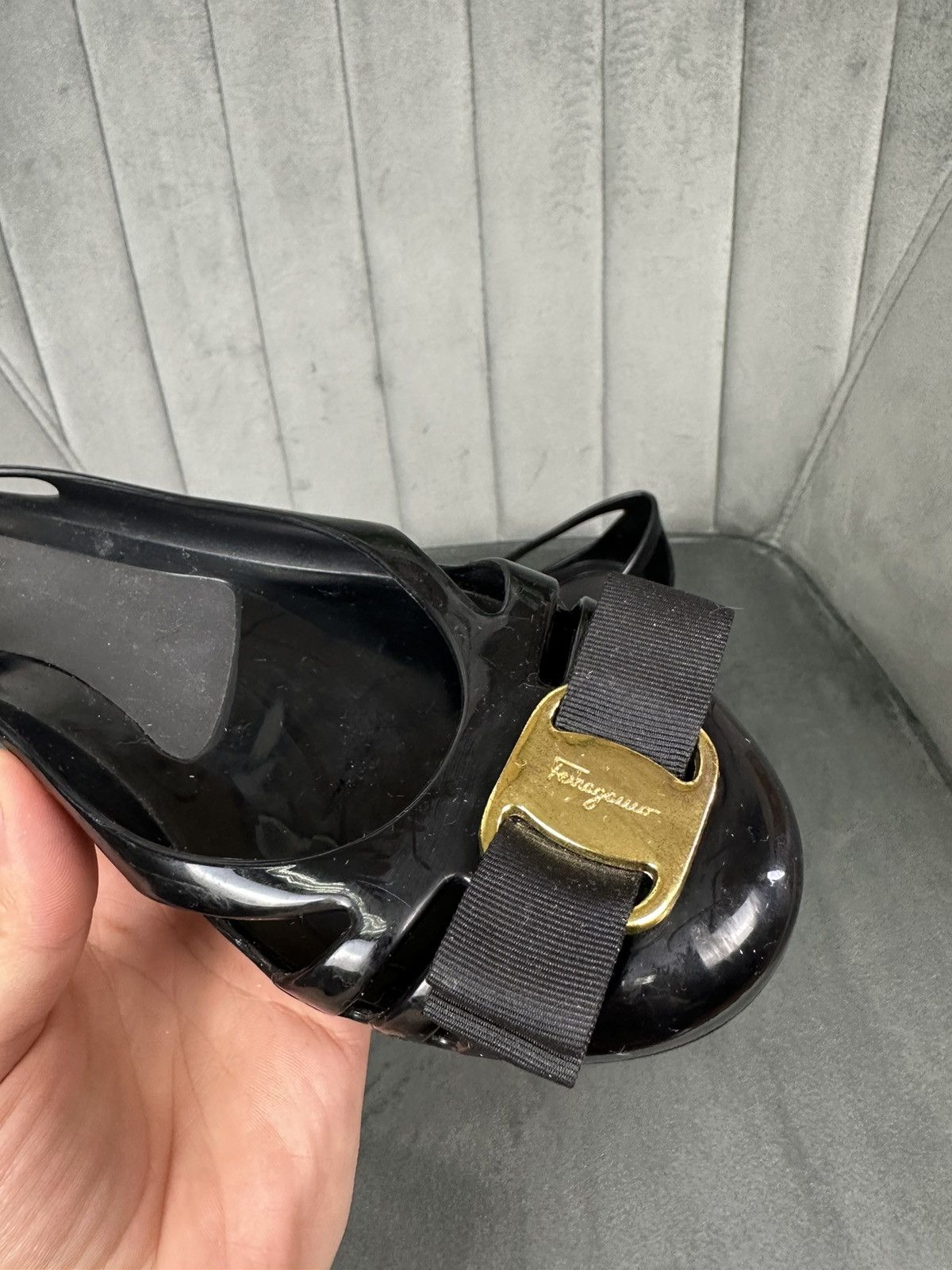 Salvatore Ferragamo Salvatore Ferragamo Jelly Ballet Flat With Vara Bow 7 size Size US 7 / IT 37 - 4 Thumbnail