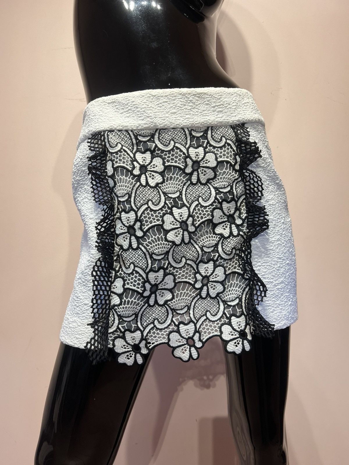 Emanuel Ungaro Emanuel Ungaro skirt Size 28" / US 6 / IT 42 - 1 Thumbnail