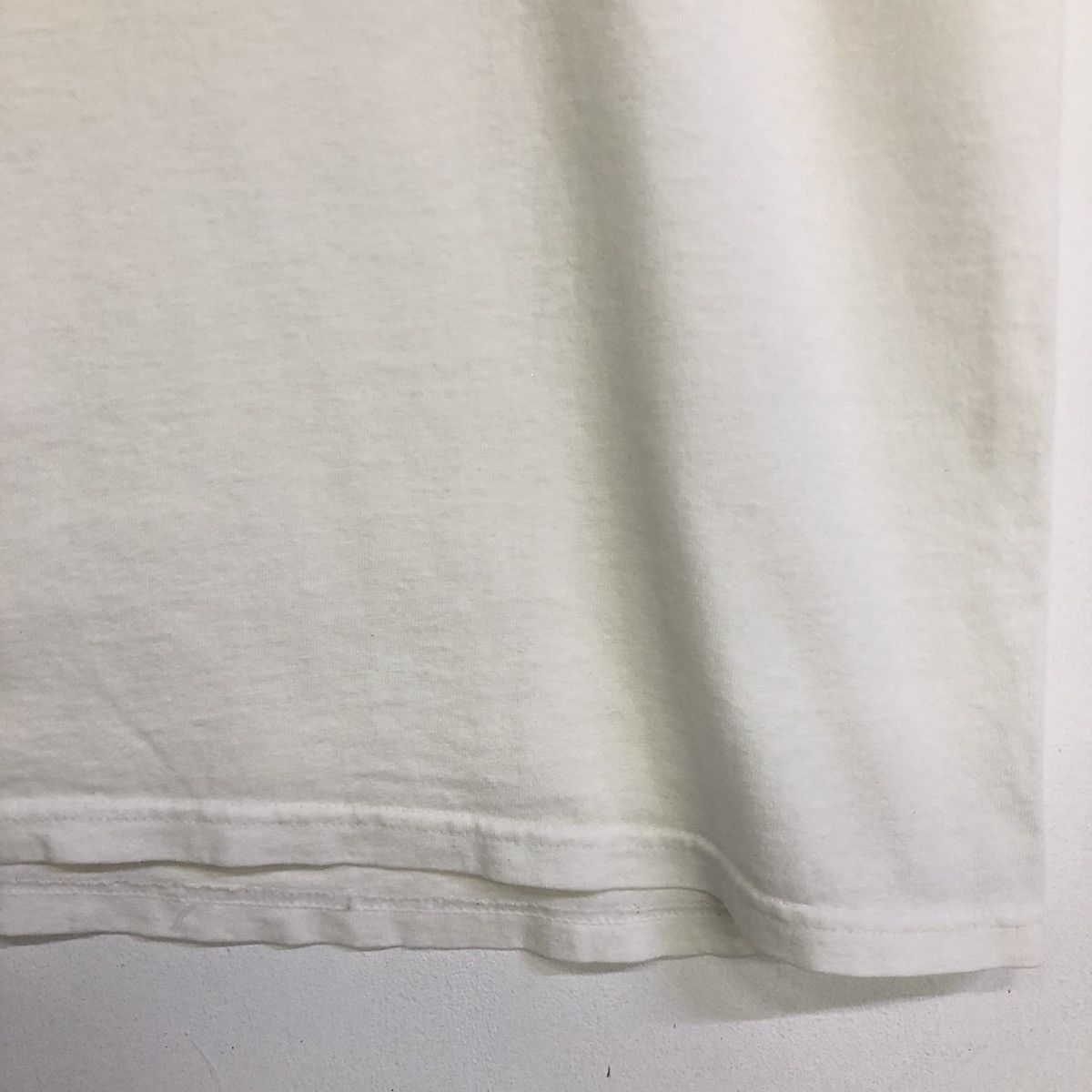 Nike Vintage Nike Air Embriodery Spellout Tshirt Size US L / EU 52-54 / 3 - 8 Thumbnail