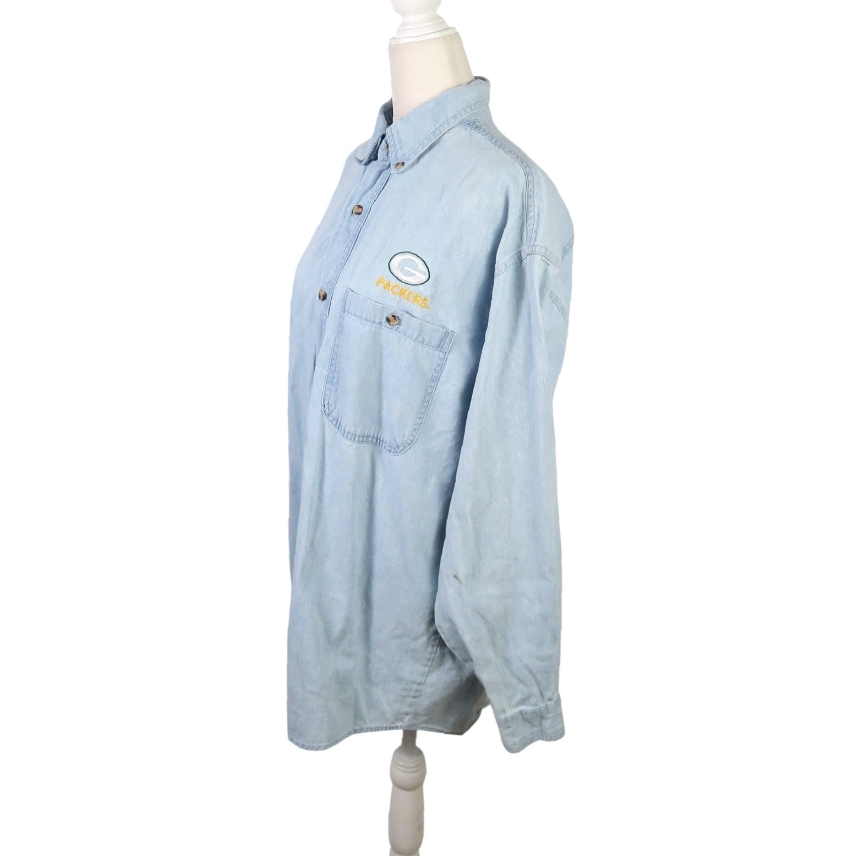 Denime VINTAGE 90s Game Day Green Bay Packers light wash denim shirt Mens M Blue Long Sleeve Button-Up Embroidered NFL Football team Cotton Cotton Shirt Size US M / EU 48-50 / 2 - 4 Thumbnail