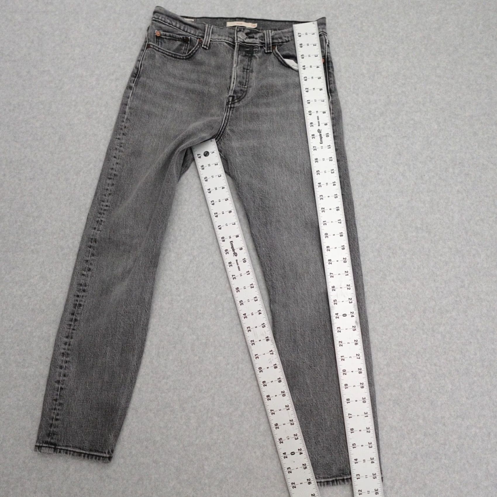 Levi's LEVI'S Jeans Womens 28 Gray Wash Wedgie Big "E" Button Fly Regular Fit Tapered Pants XS? Size 28" / US 6 / IT 42 - 5 Thumbnail