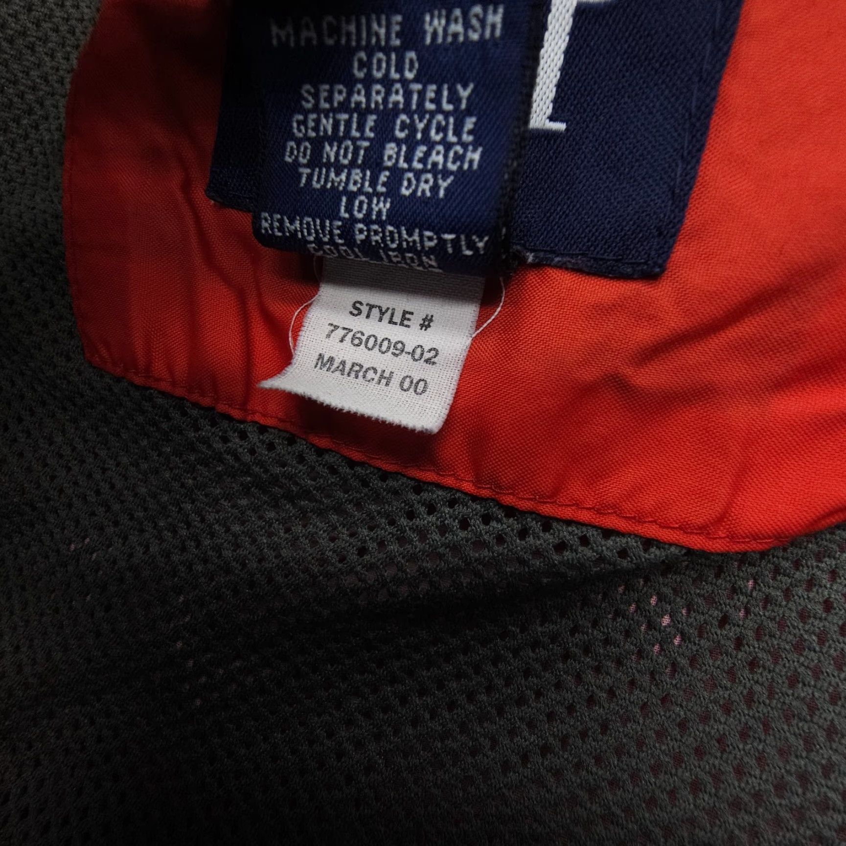 Gap Vtg GAP Thermal Lined WIndbreaker Vest Mens XL Orange 90s Camp Gorpcore Windbreaker Full Zip Lined 2000s Size US XL / EU 56 / 4 - 5 Thumbnail