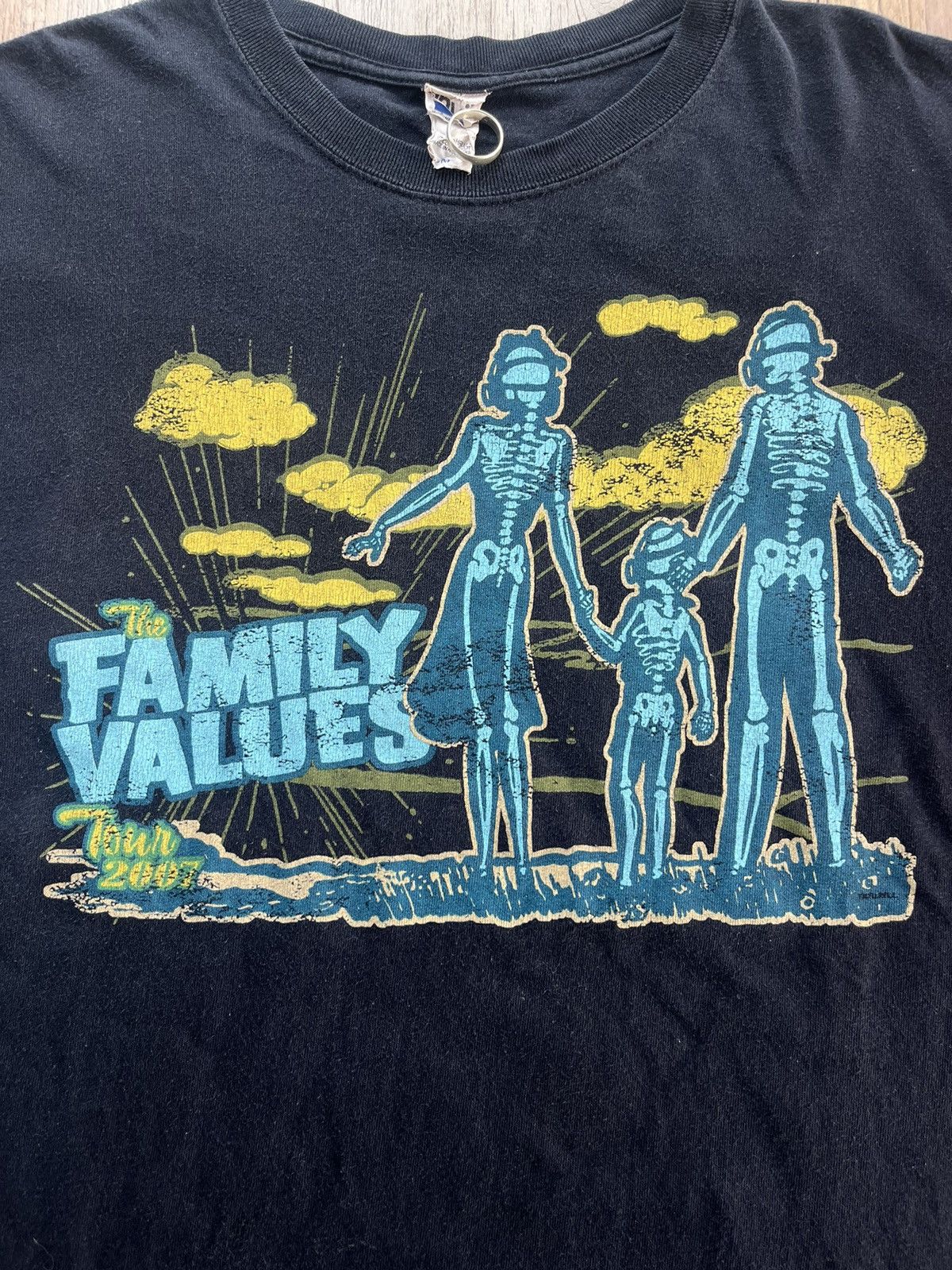 Band Tees × Vintage Vintage Family Values Tour 2007’s KoRn Evanscence .. T-shirt Size US M / EU 48-50 / 2 - 6 Thumbnail