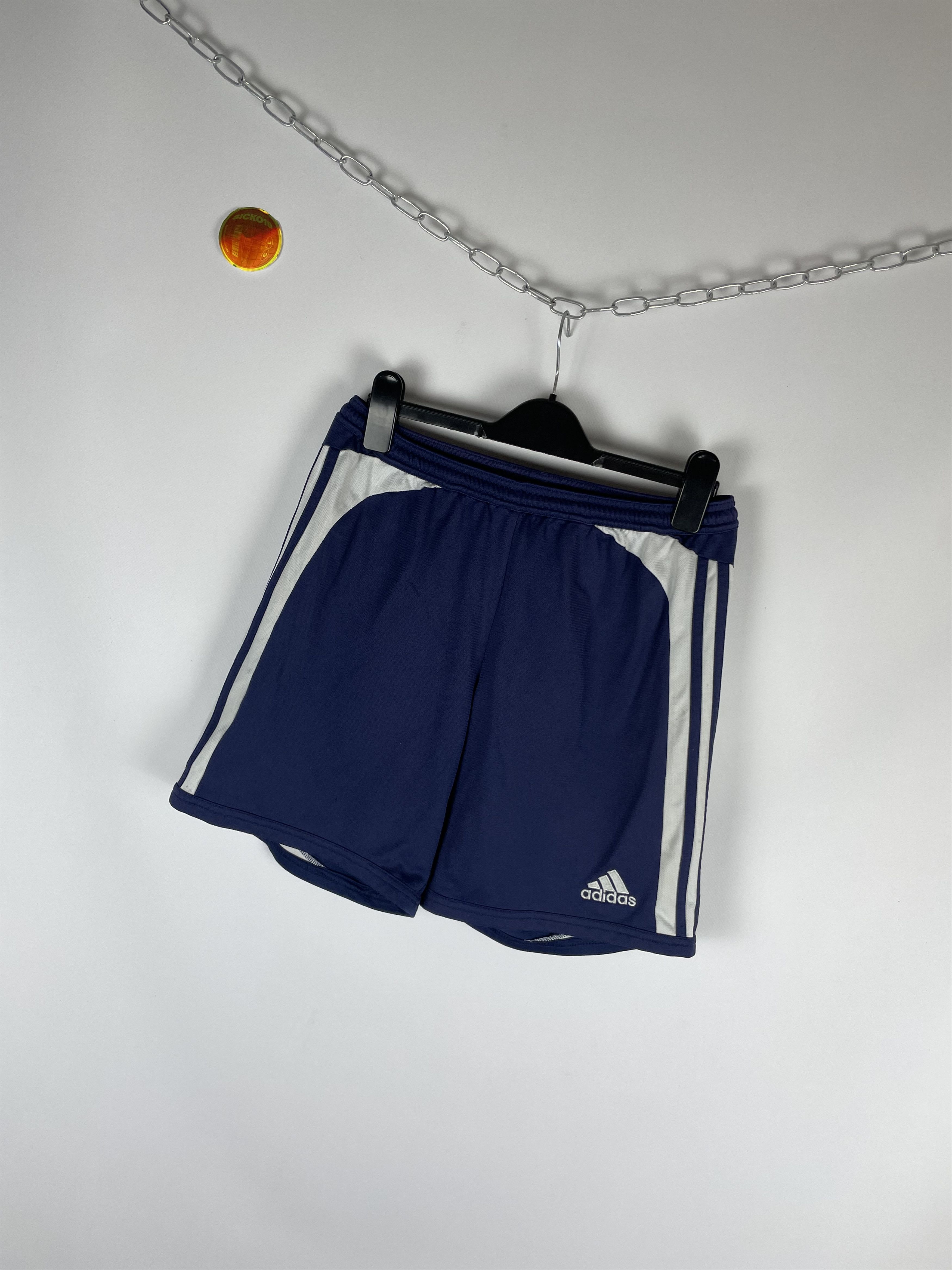 Adidas Vintage Adidas Shorts Y2k Size US 32 / EU 48 - 2 Thumbnail