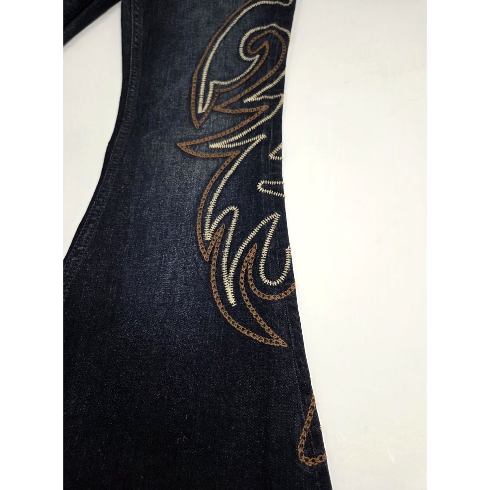 Vintage NWT Shyanne Womens Country Wear Flare Embroidered Blue Jeans 26/34 Jeans Women Cowgirl Flared 5-Pocket Cotton Spandex Blue NWT Size 26" / US 2 / IT 38 - 7 Thumbnail