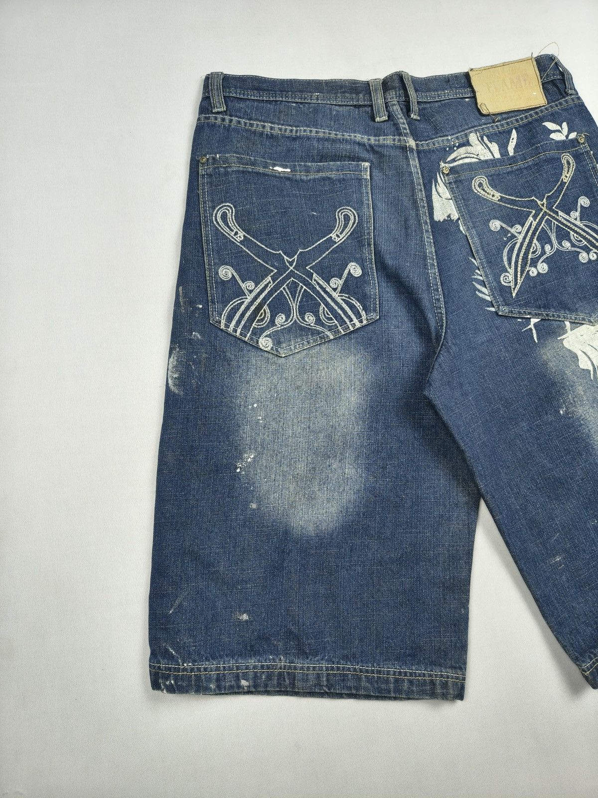 Southpole Flame Jeans Distressed AOP Biker Hip-Hop Jorts. (069) Size US 38 / EU 54 - 5 Thumbnail
