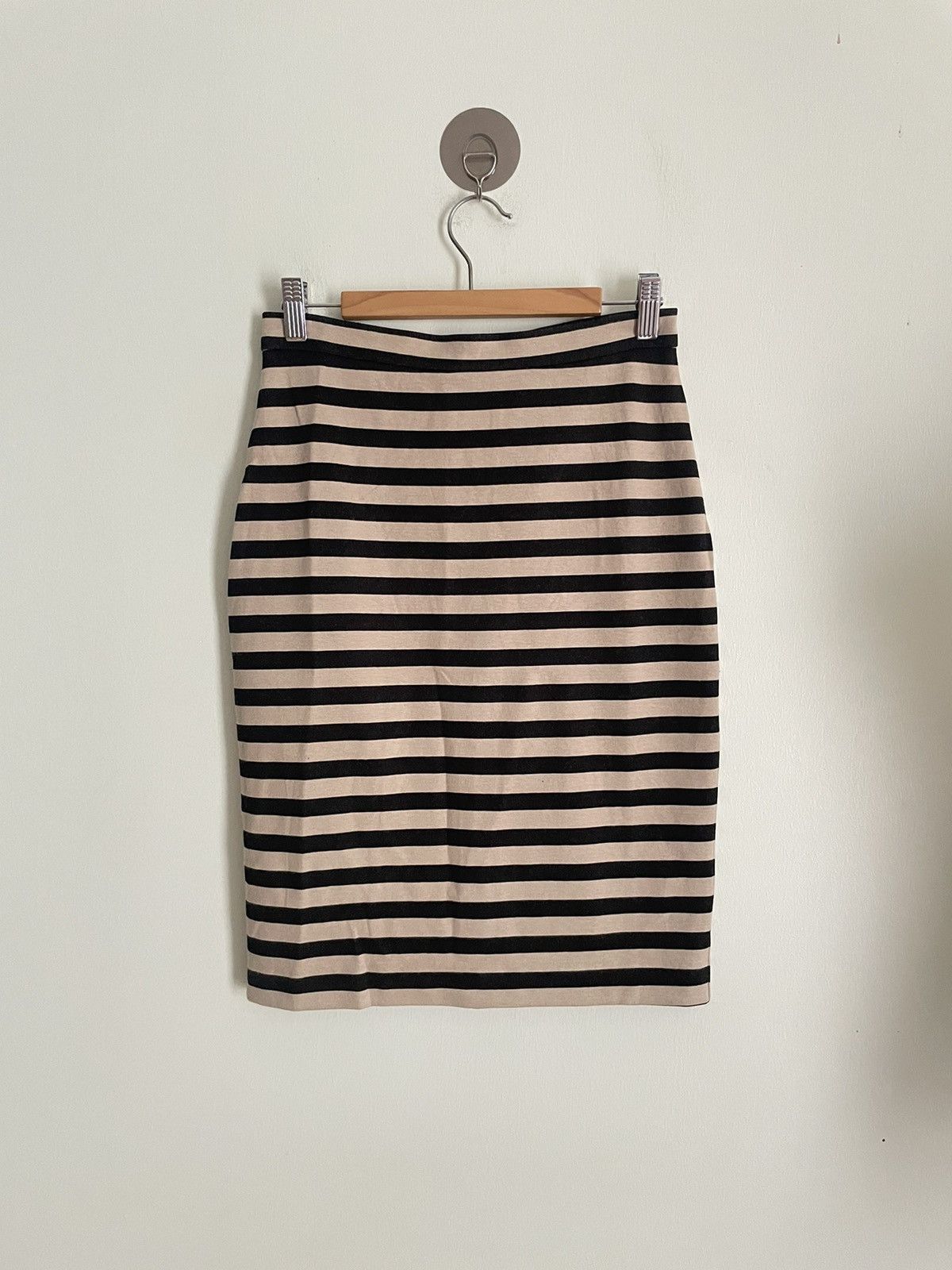 Weekend Max Mara Weekend Max Mara Striped Miniskirt Size 27" / US 4 / IT 40 - 1 Thumbnail