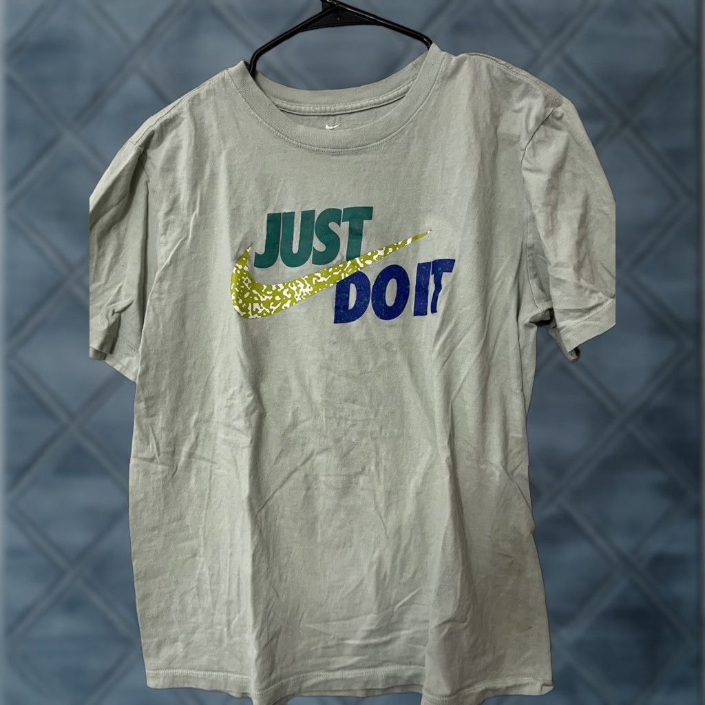 Nike VINTAGE Nike Tee Mens Shirt Adult M Green Just Do It Logo Short Sleeve Crew Neck Nike Brand Regular 90s Event Theme Logo Mens Size US M / EU 48-50 / 2 - 1 Thumbnail