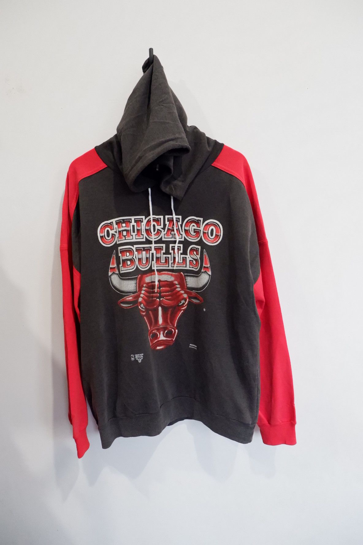 NBA Vtg 90s Hummer Sportswear Chicago Bulls Hoodie Made in Usa Size US L / EU 52-54 / 3 - 1 Thumbnail