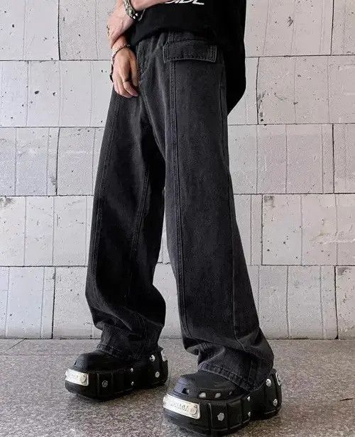 Vintage Pocket Baggy Jeans