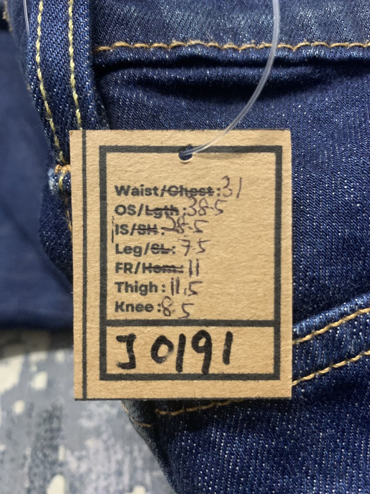 Levi's VINTAGE LEVIS 513 Slim Straight BLUE WASH JEANS Size US 31 - 13 Thumbnail