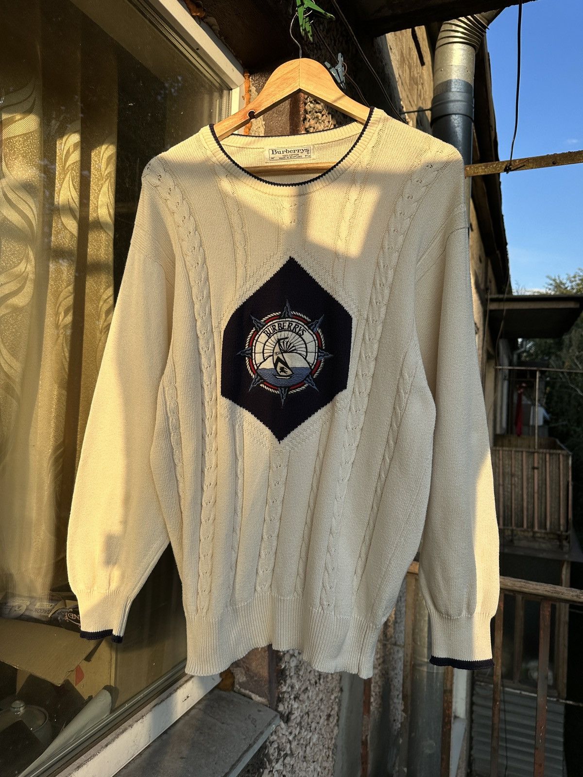 Burberry 90s Vintage Burberrys Big Logo Sweater Made In Scotland Size US L / EU 52-54 / 3 - 2 Thumbnail