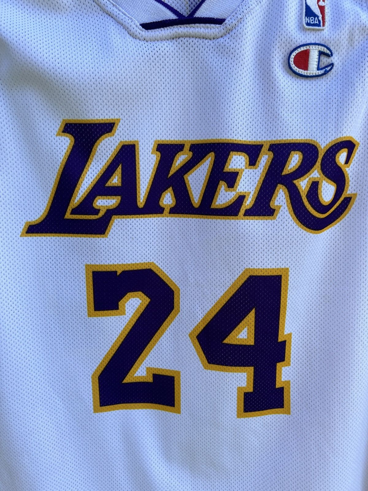 Champion Vintage Champion #24 Kobe Bryant Alternate Basketball Jersey Size US M / EU 48-50 / 2 - 5 Thumbnail