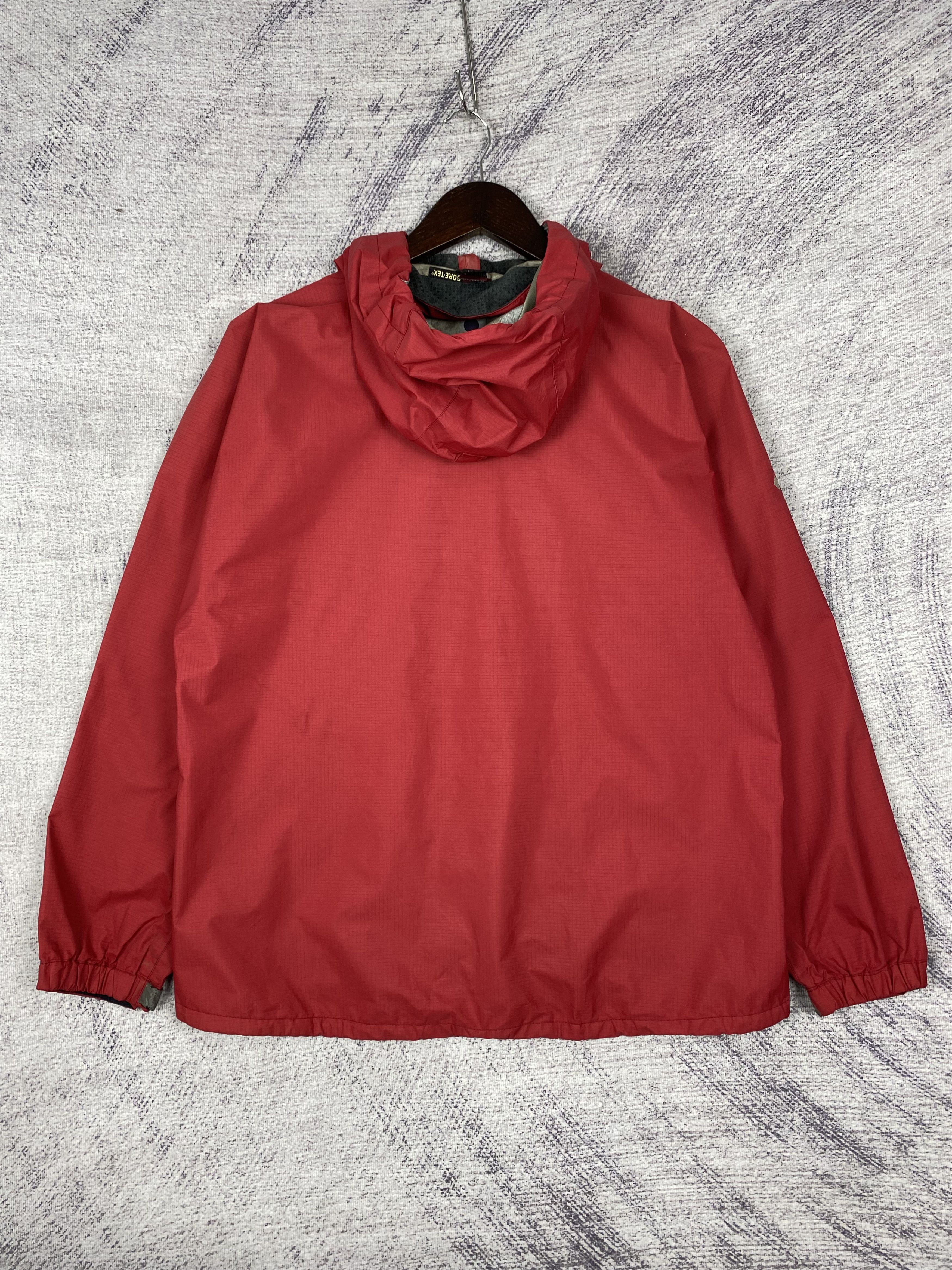 Goretex Vintage Montbell Gore-Tex Waterproof Hooded Jacket Size US S / EU 44-46 / 1 - 5 Thumbnail